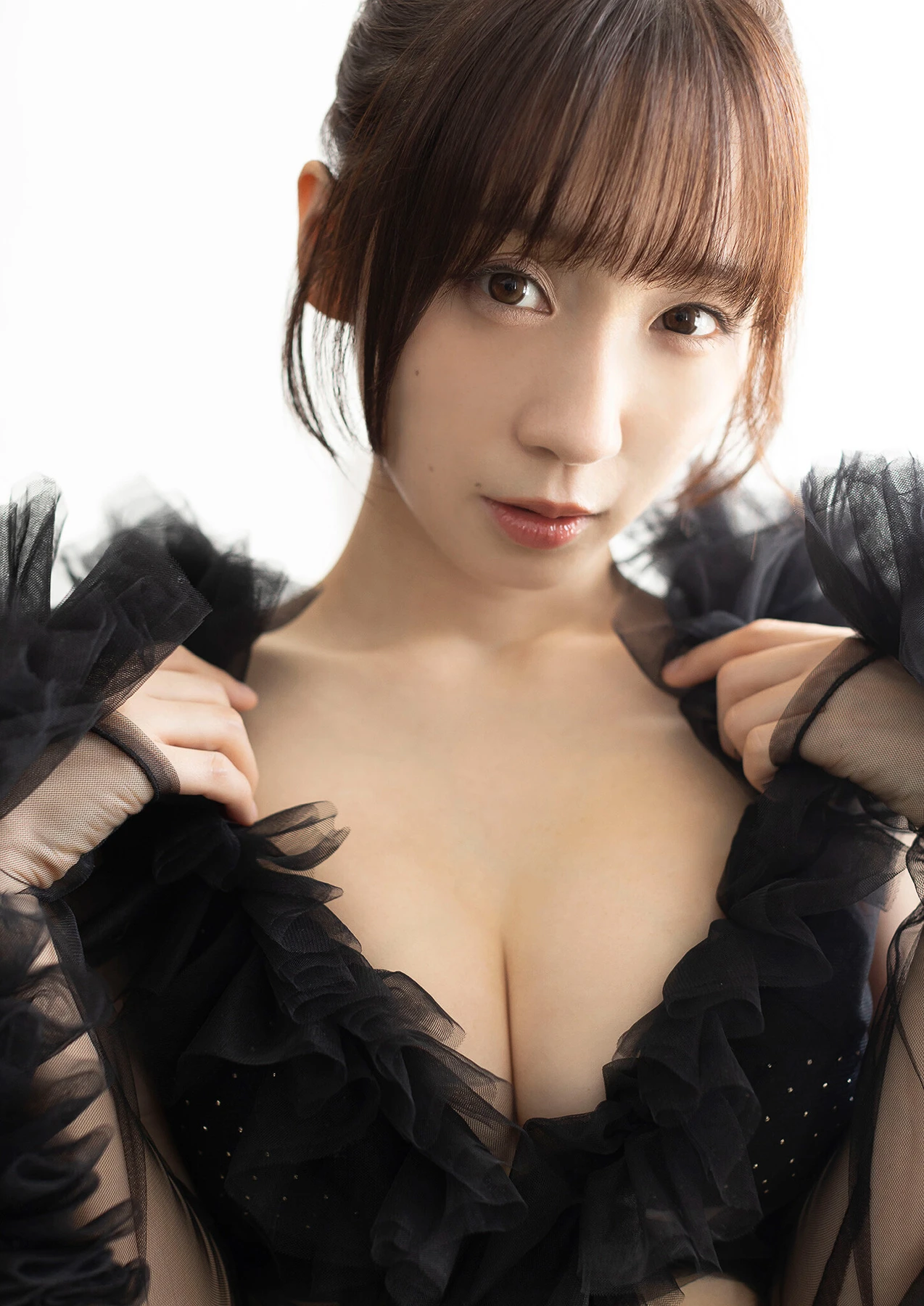 Moe Iori 伊織もえ, 写真集 スピサン グラビアフォトブック [幽かな休日] - P24