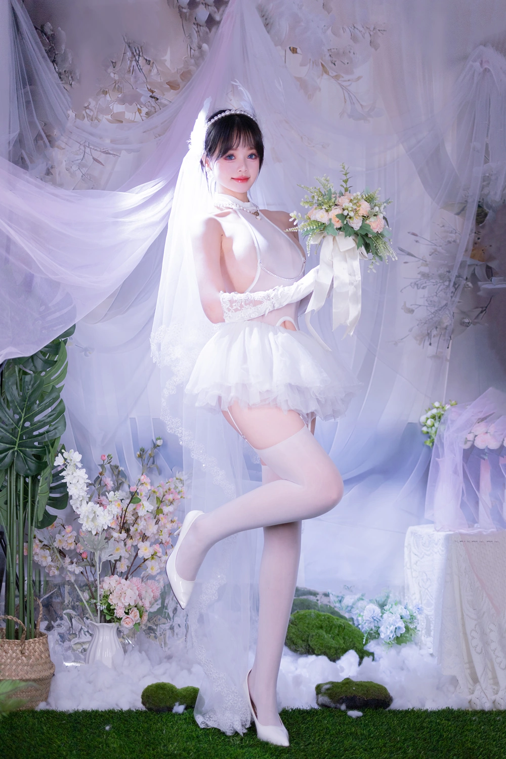 Cosplay 星黛鹿鹿 – 白丝花嫁 - P1