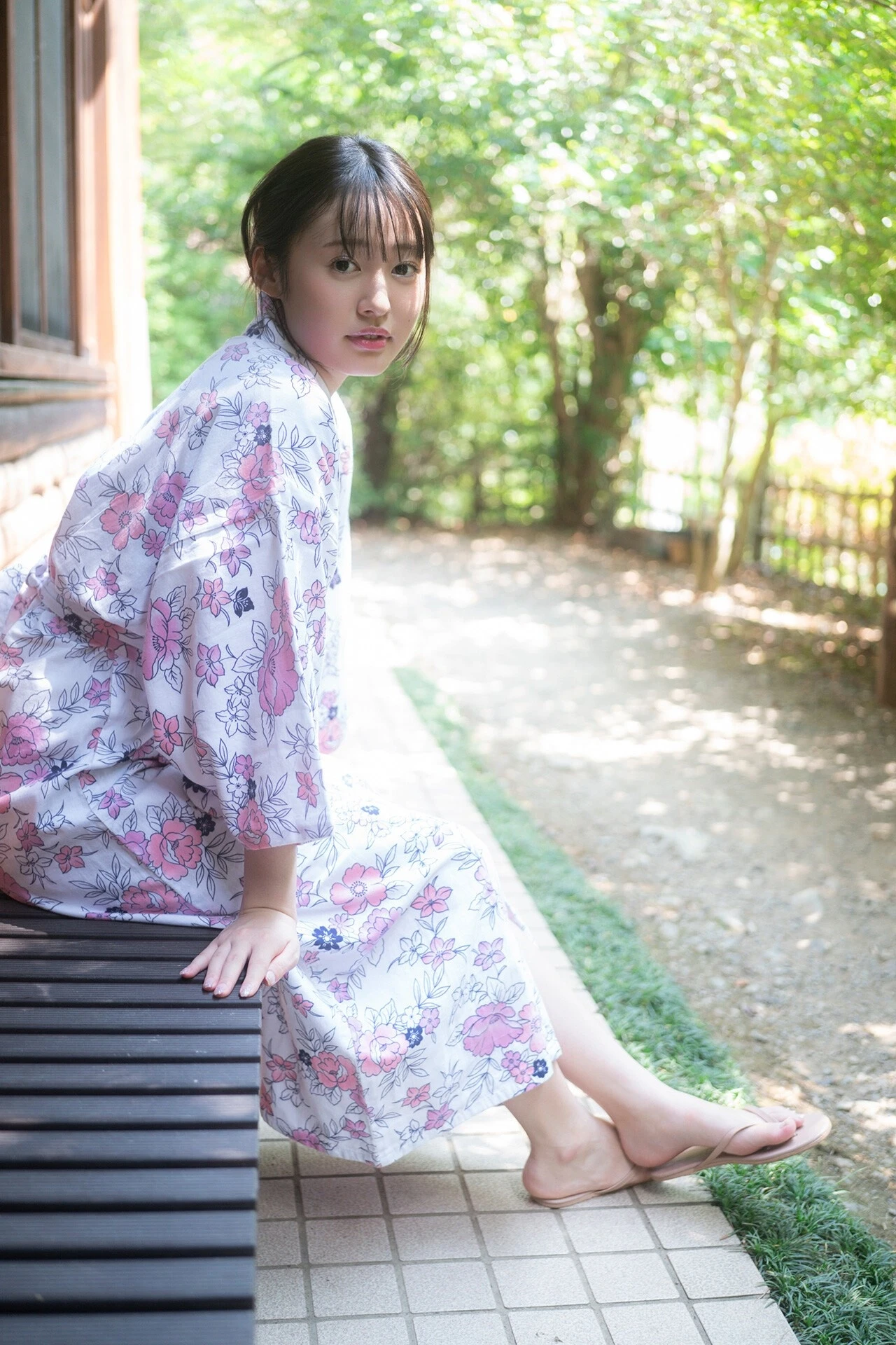 Miu Shirahama 白濱美兎, FLASHデジタル写真集 「何度でもここに来よう」 - P30