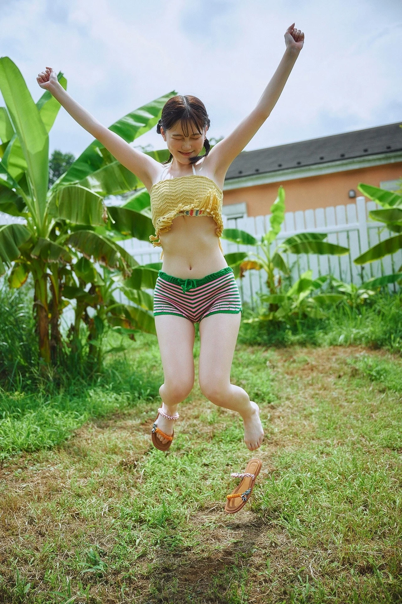 Chiimaki ちーまき, SPA！デジタル写真集 「思春期が抜けない天然ボディ」 - P3