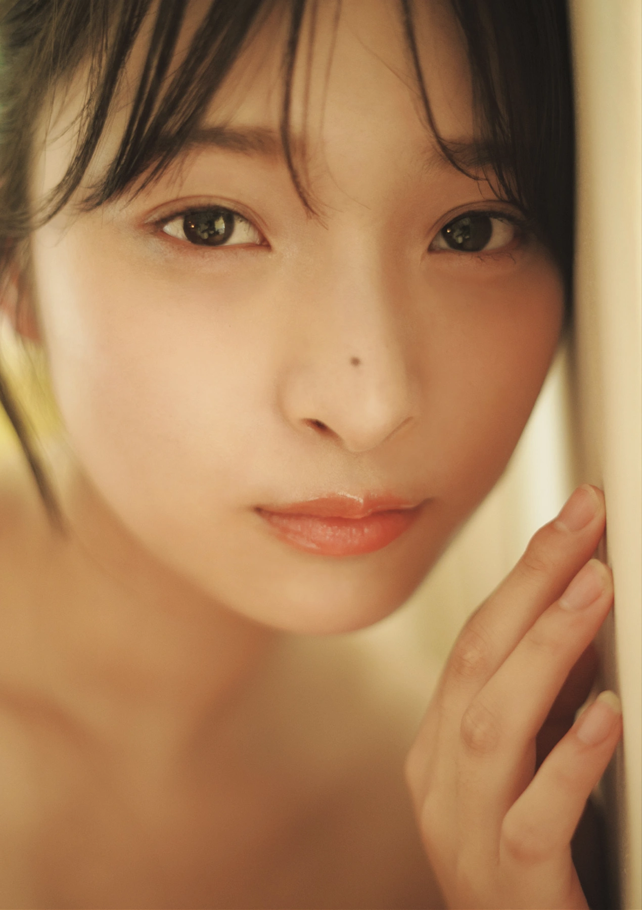 Misaki Sawa 沢美沙樹, Coco 瑚々, GIRLS Graph.010 - P15