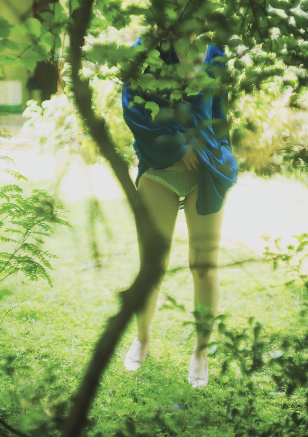 Misaki Sawa 沢美沙樹, Coco 瑚々, GIRLS Graph.010 - P26