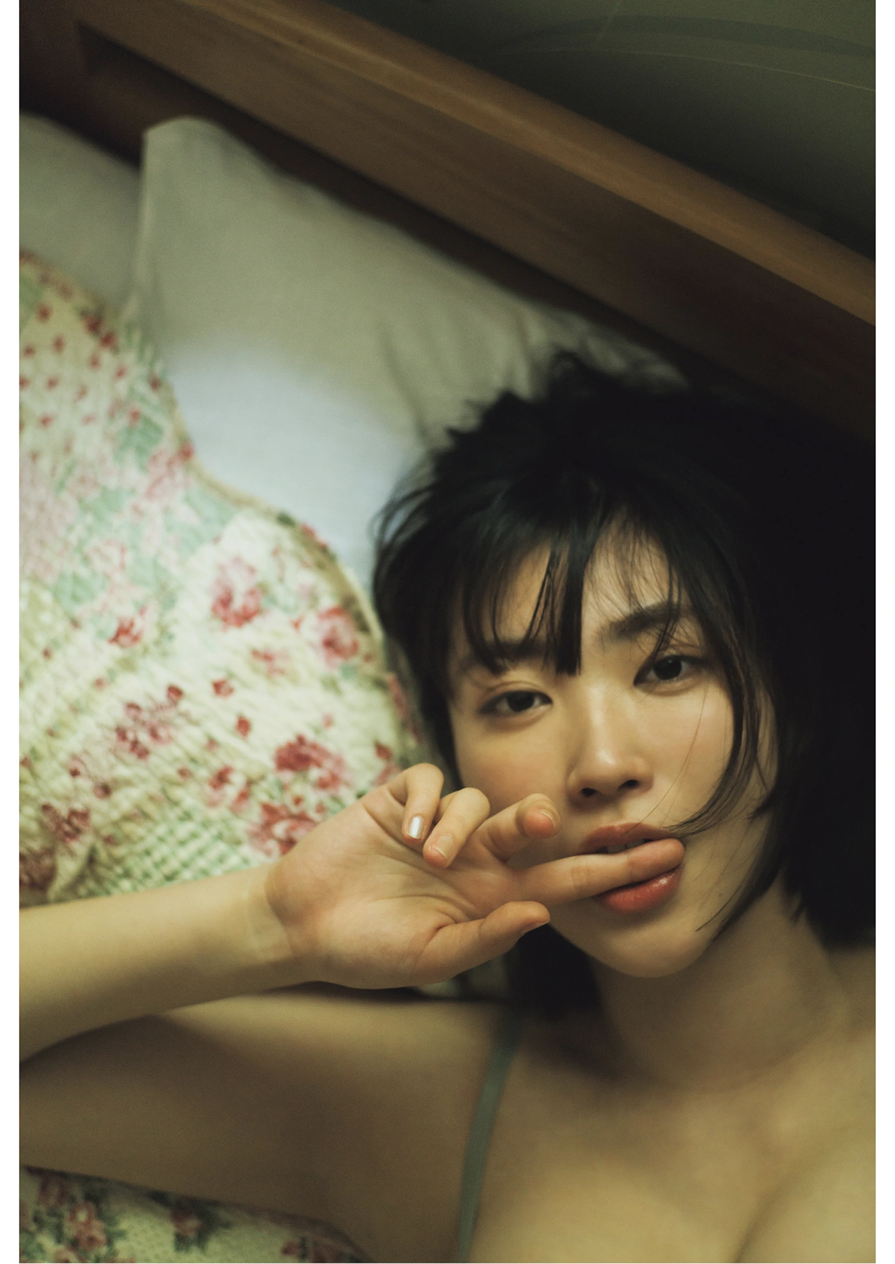 Misaki Sawa 沢美沙樹, Coco 瑚々, GIRLS Graph.010 - P32