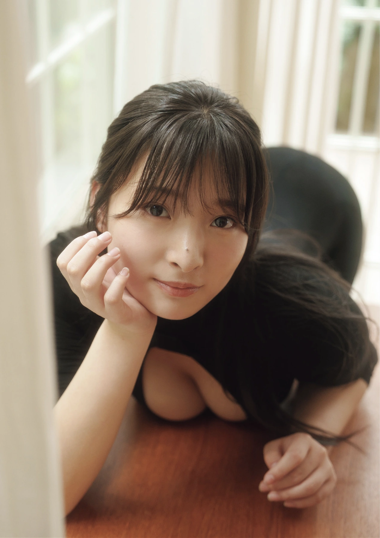 Misaki Sawa 沢美沙樹, Coco 瑚々, GIRLS Graph.010 - P4