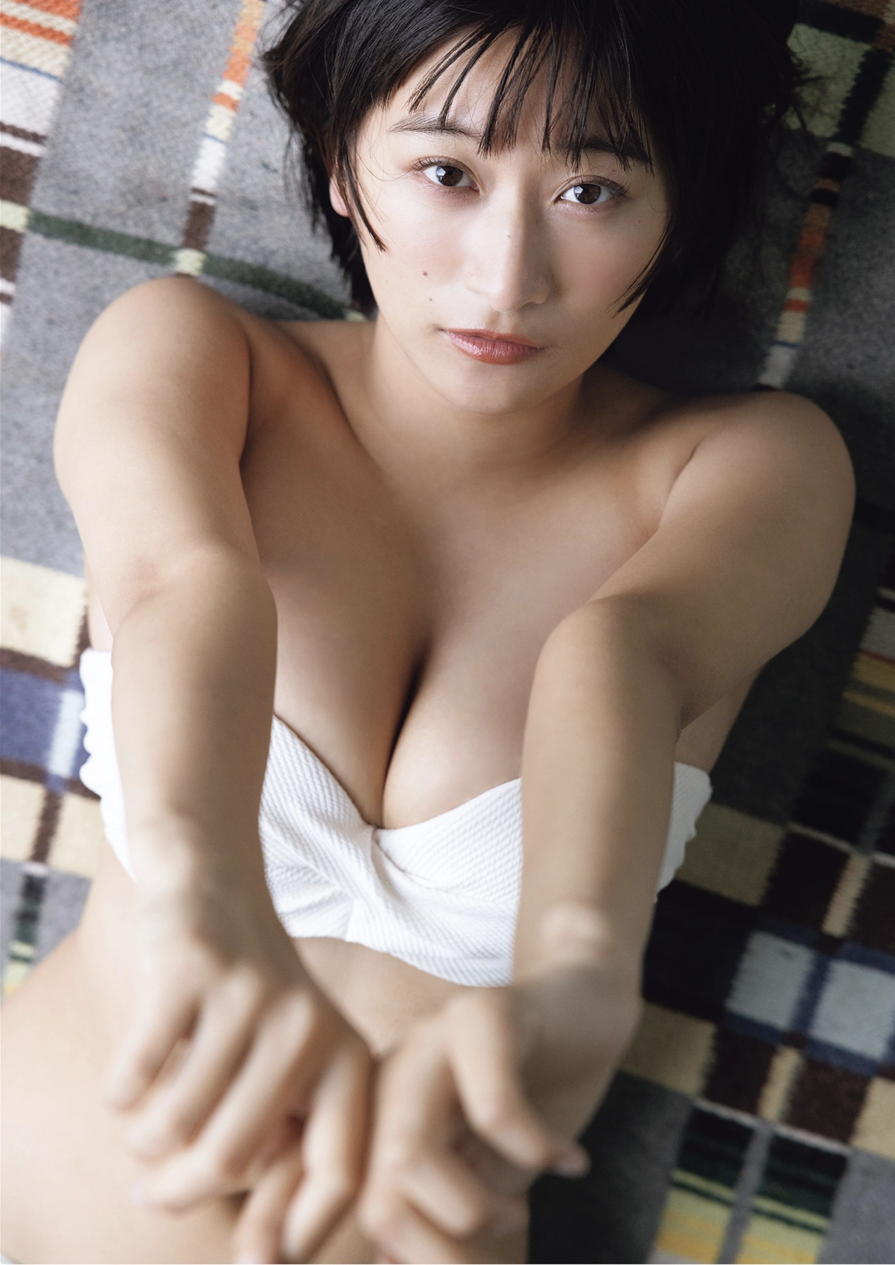 Ina Enohara 榎原依那, GIRLS Graph.010 - P24