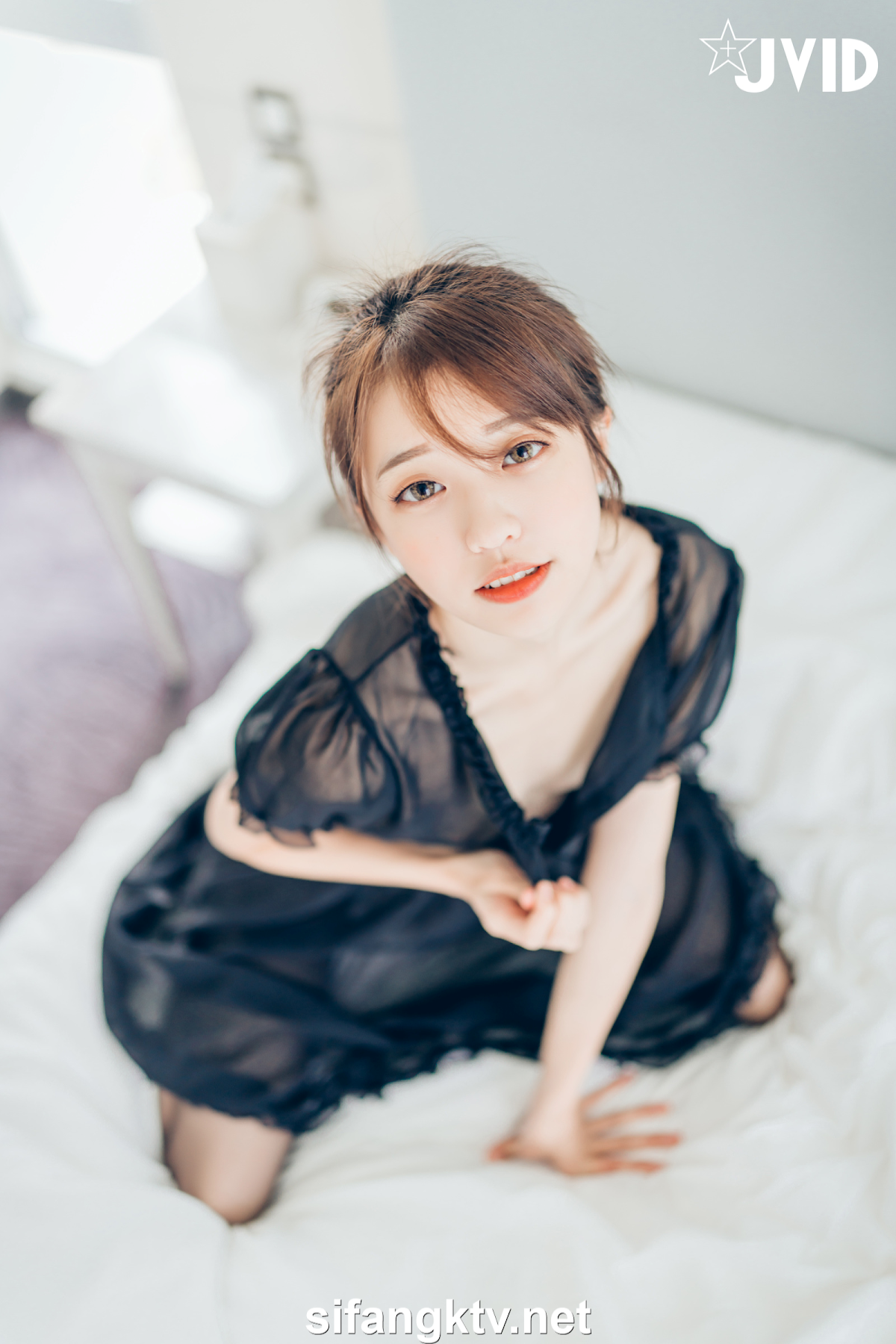 [JVID] 妍妍 Angel – 妍妍小寶寶 來餵她喝奶吧❤️! 還有透絲透點裝 潤滑絲襪💦 - P134