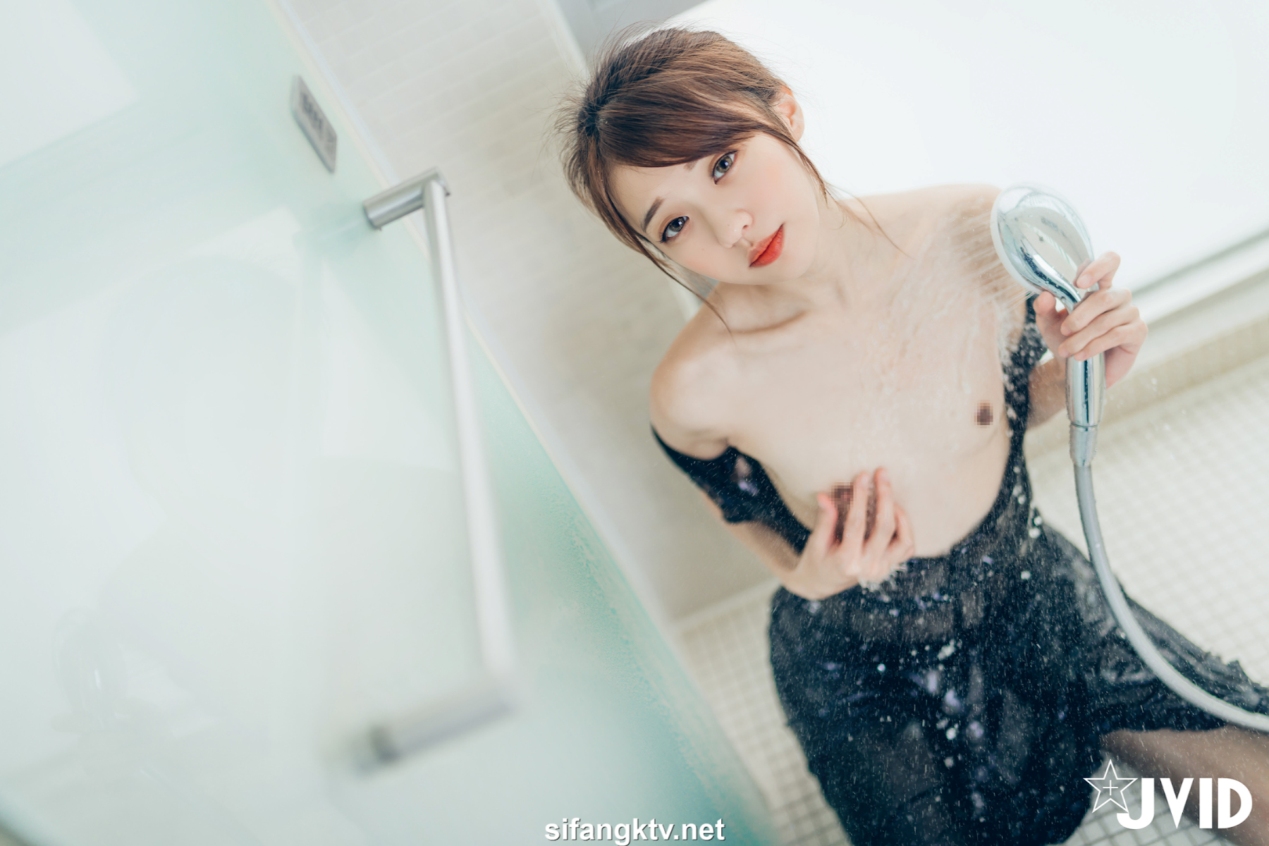 [JVID] 妍妍 Angel – 妍妍小寶寶 來餵她喝奶吧❤️! 還有透絲透點裝 潤滑絲襪💦 - P145