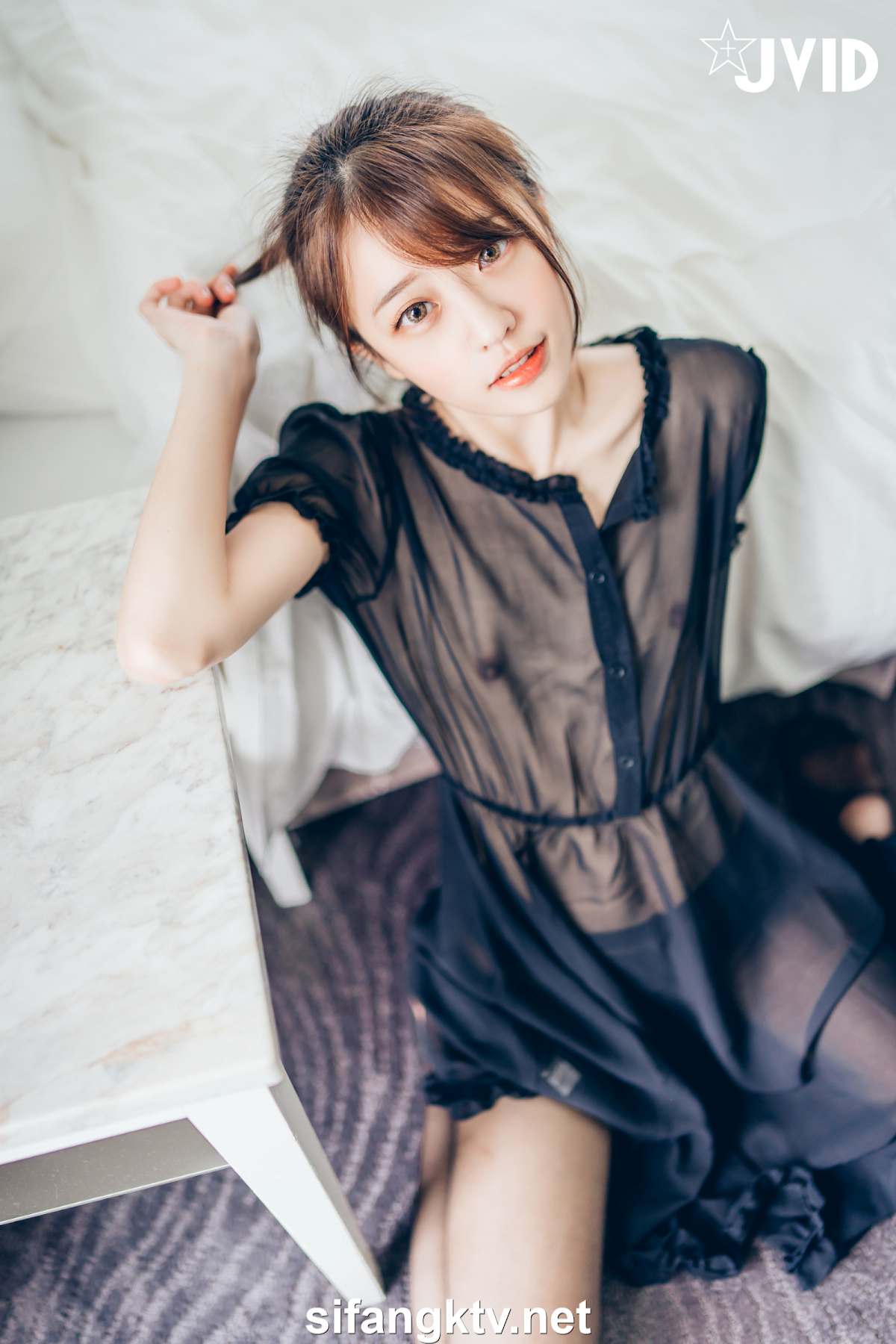 [JVID] 妍妍 Angel – 妍妍小寶寶 來餵她喝奶吧❤️! 還有透絲透點裝 潤滑絲襪💦 - P34