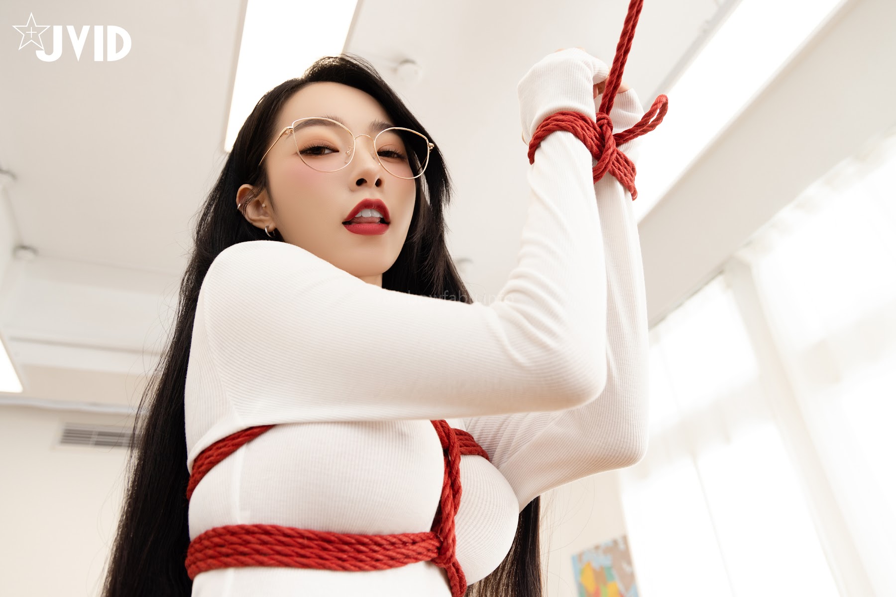 [JVID] 飄飄哥 – 超敏感ドM女教師《飄飄哥》緊縛調教初体験 Teacher thirst for shibari - P110