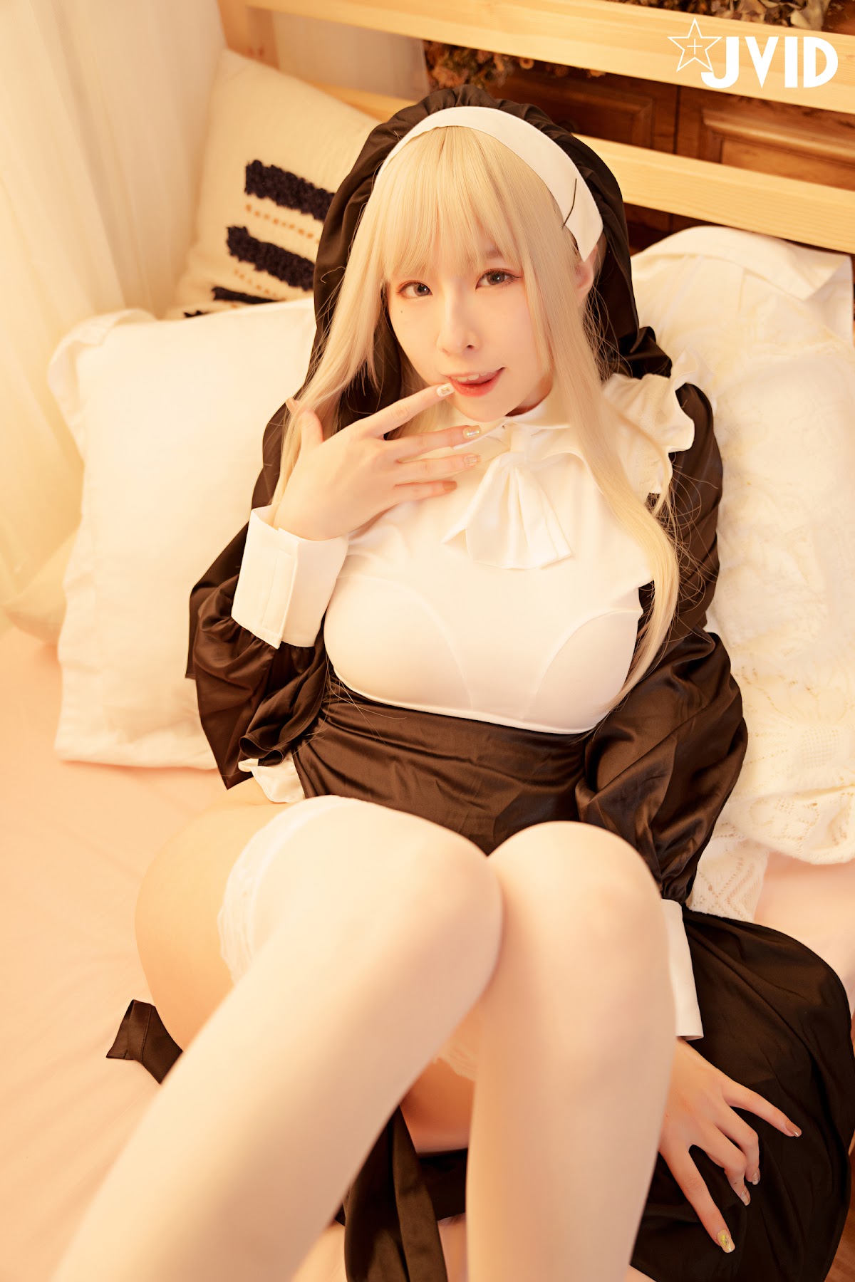 [JVID] 黎菲兒 – 奇蹟神乳の聖女黎菲兒轉生後馬上進行荒唐性愛! - P24