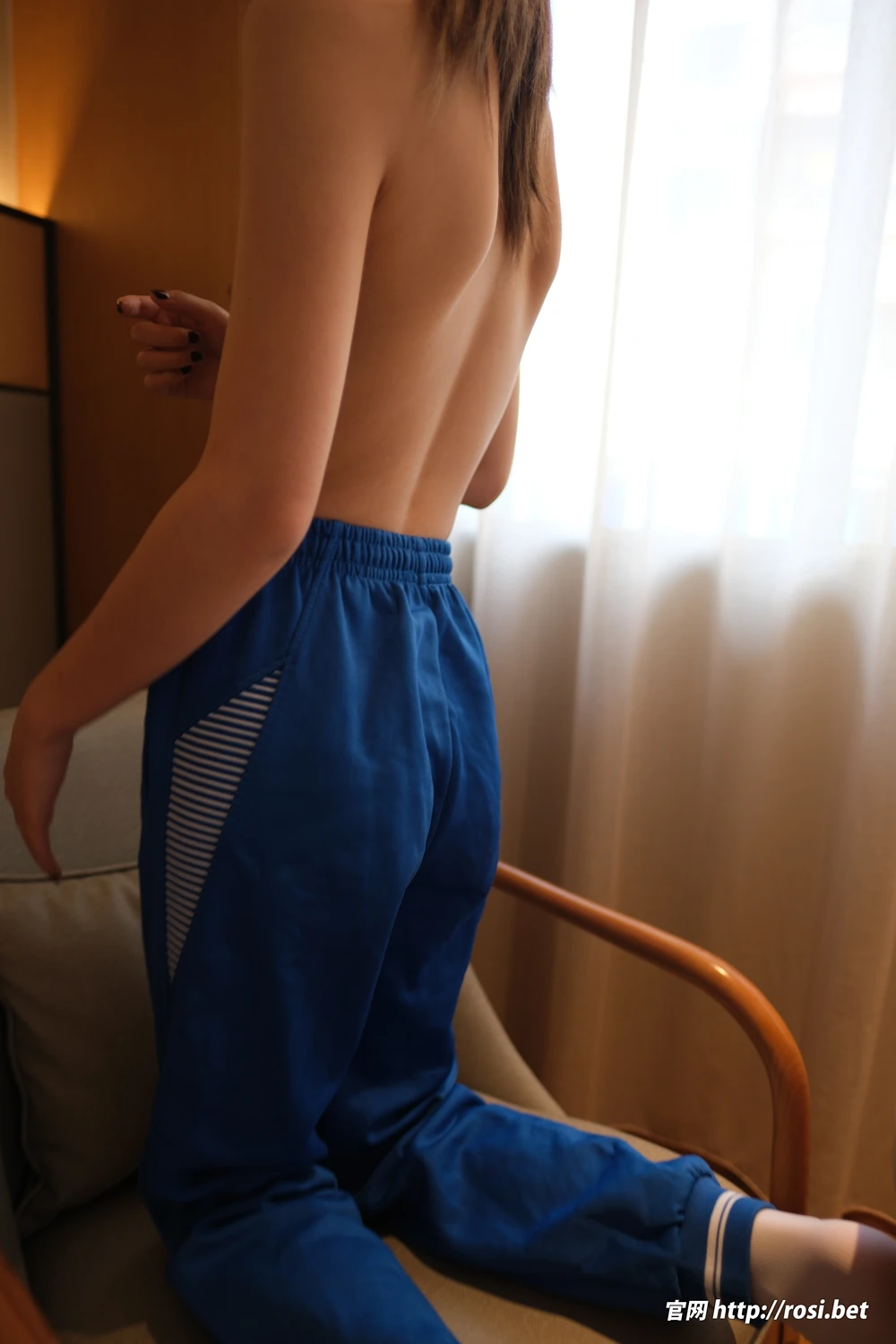 ROSI写真 2025.11.18 No.5097 - P17