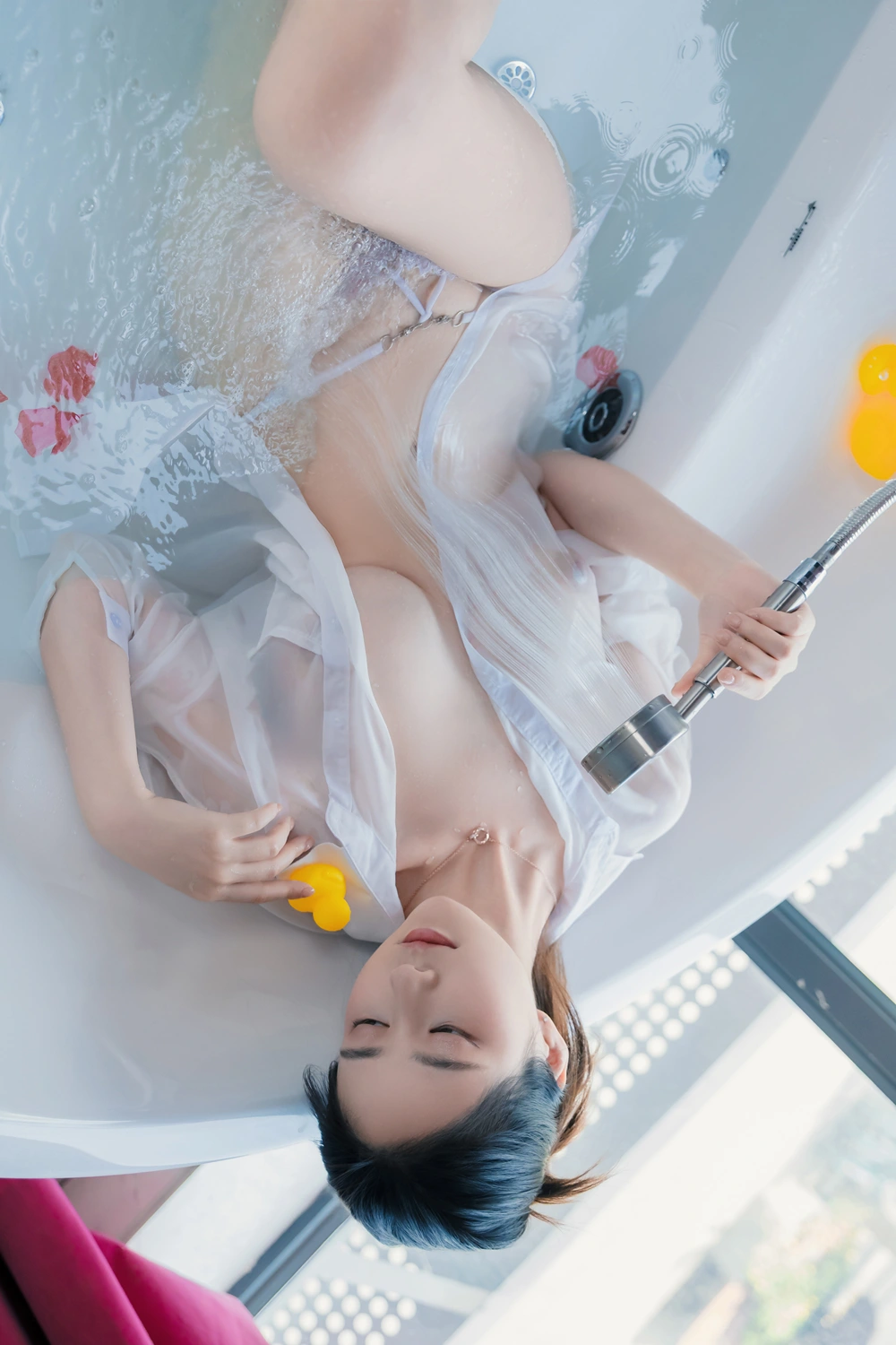 Cosplay 年年Nnian – 浴女 - P52