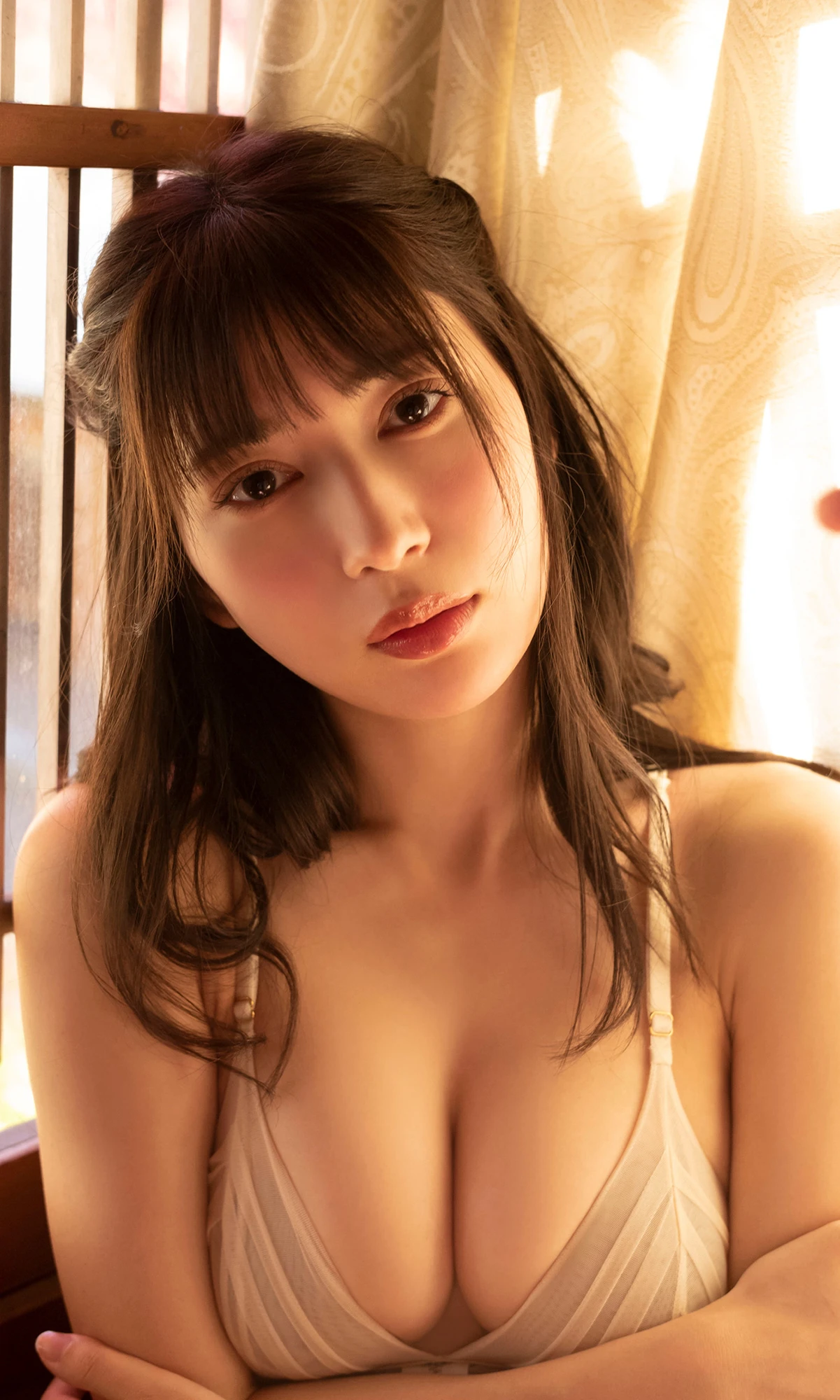 Risa Yukihira 雪平莉左, 週プレ Photo Book 「冬に泳ぐ。～prologue～」 - P11