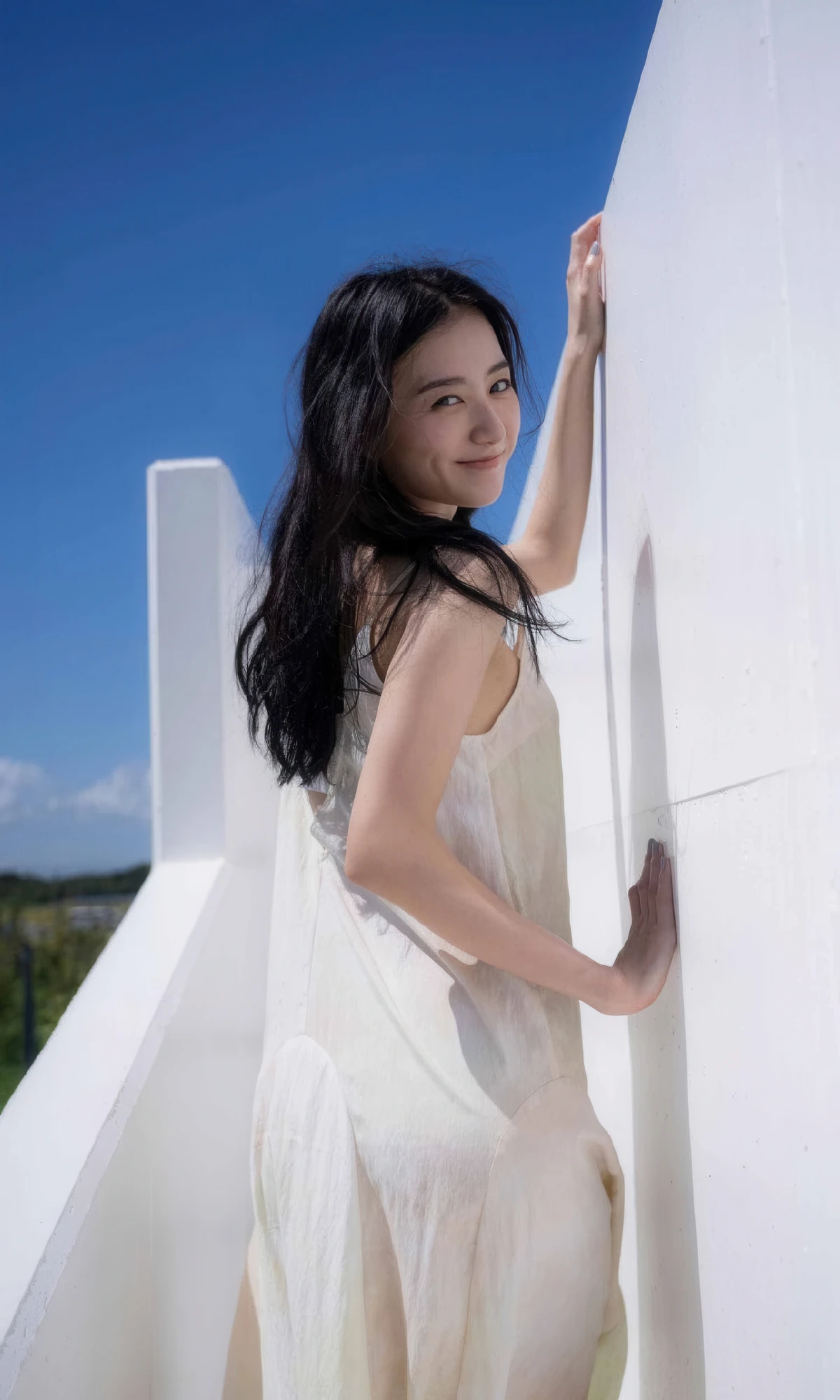 Riho Takada 高田里穂, 写真集 「Eternal Heroine 永遠のヒロイン」 - P5