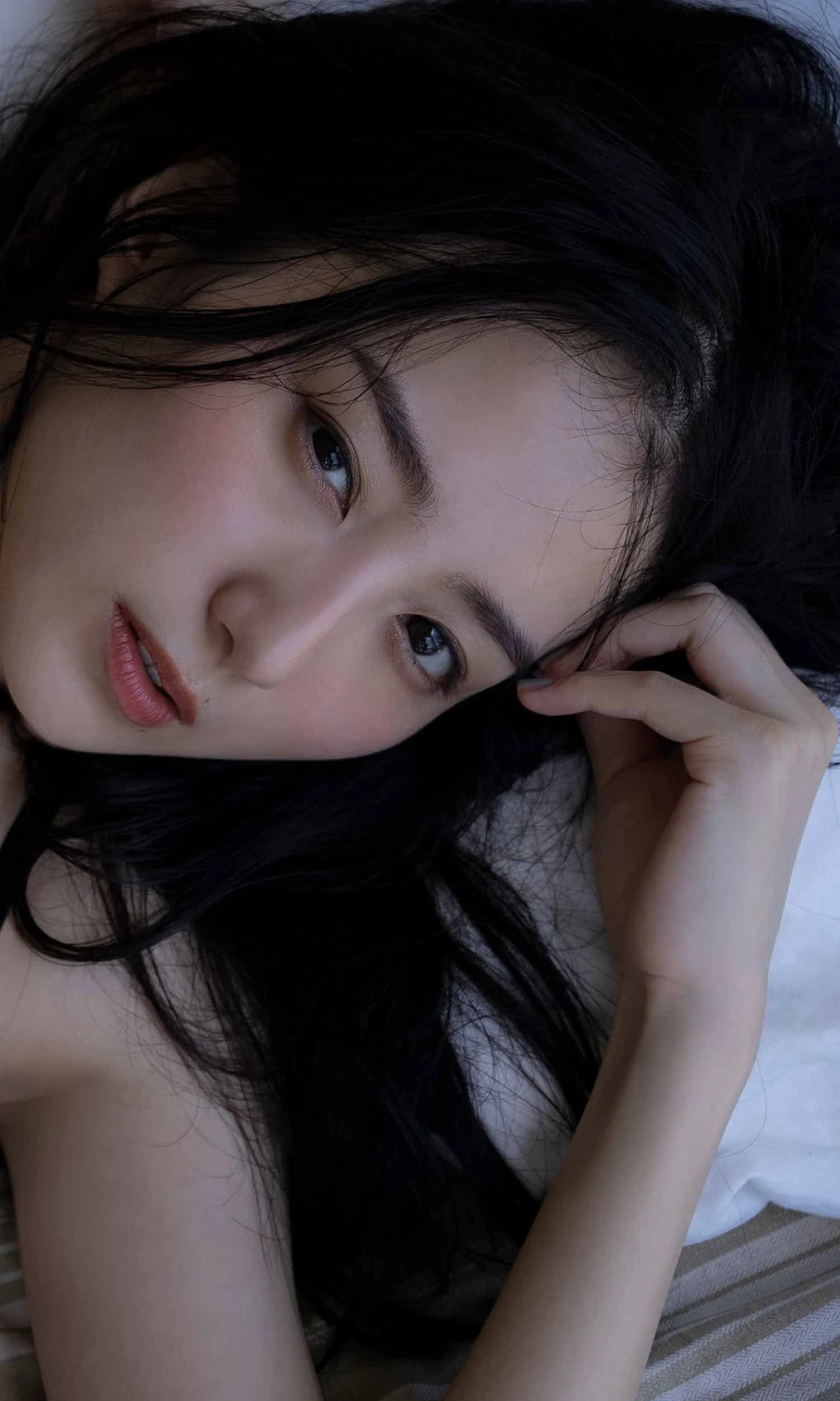 Riho Takada 高田里穂, 写真集 「Eternal Heroine 永遠のヒロイン」 - P79