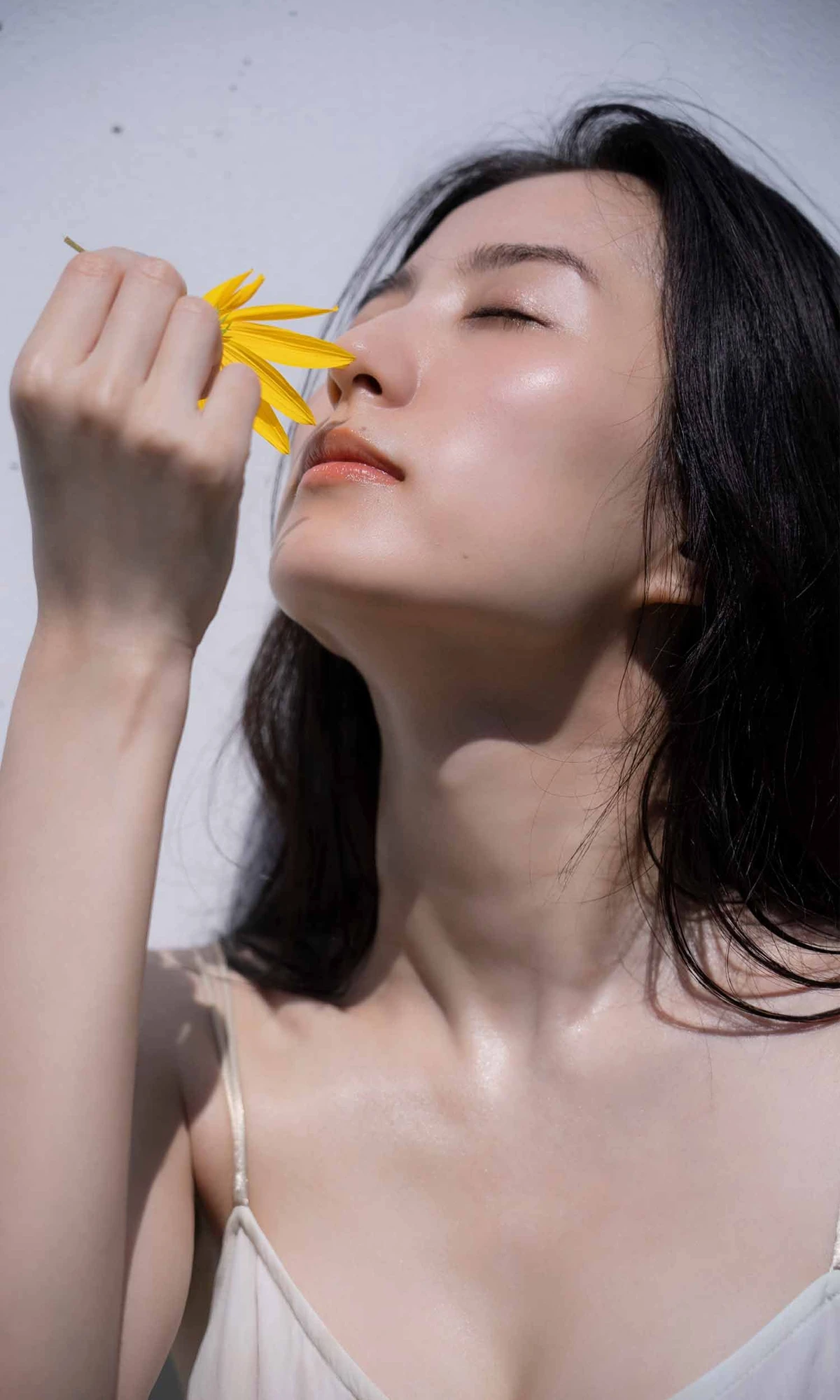 Riho Takada 高田里穂, 写真集 「Eternal Heroine 永遠のヒロイン」 - P82