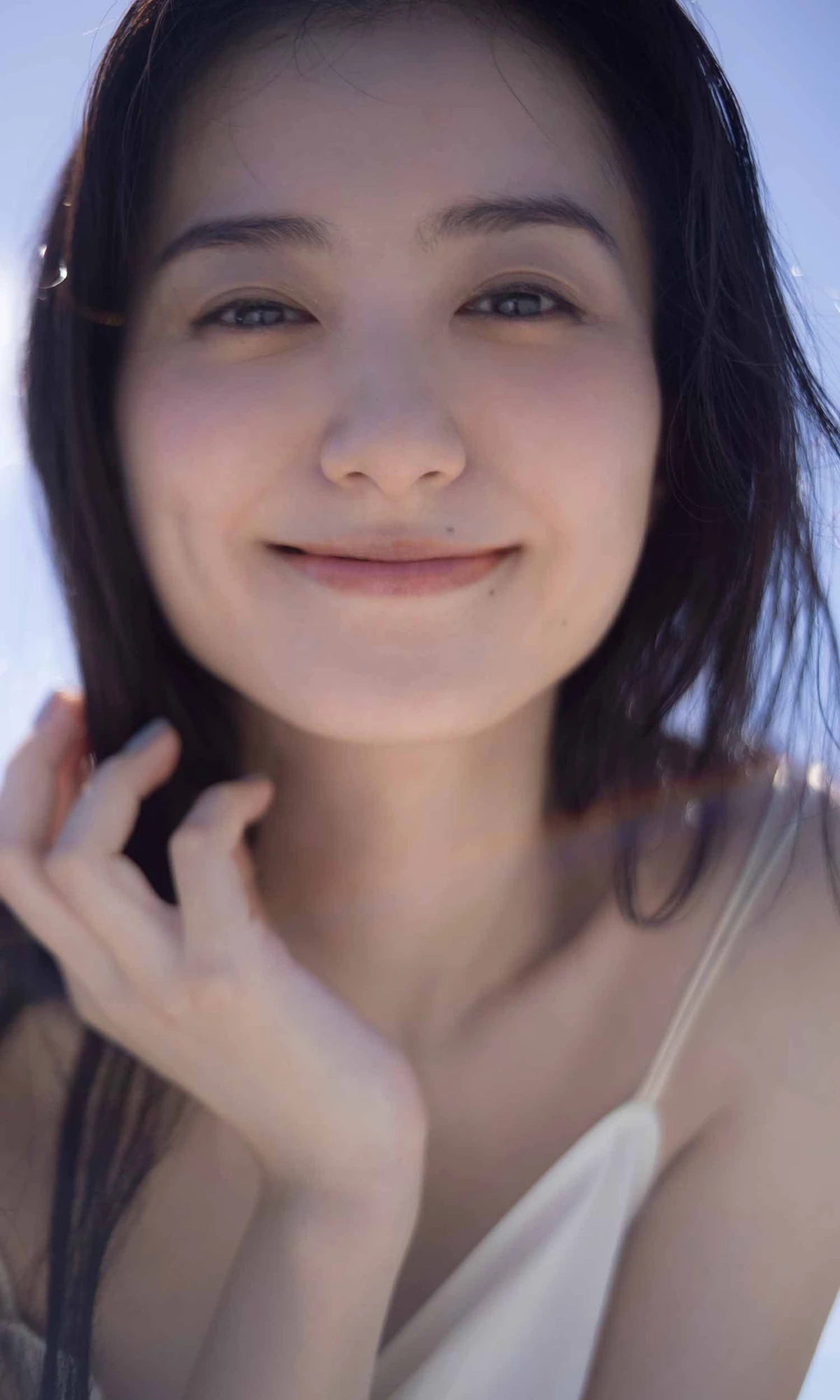 Riho Takada 高田里穂, 写真集 「Eternal Heroine 永遠のヒロイン」 - P83