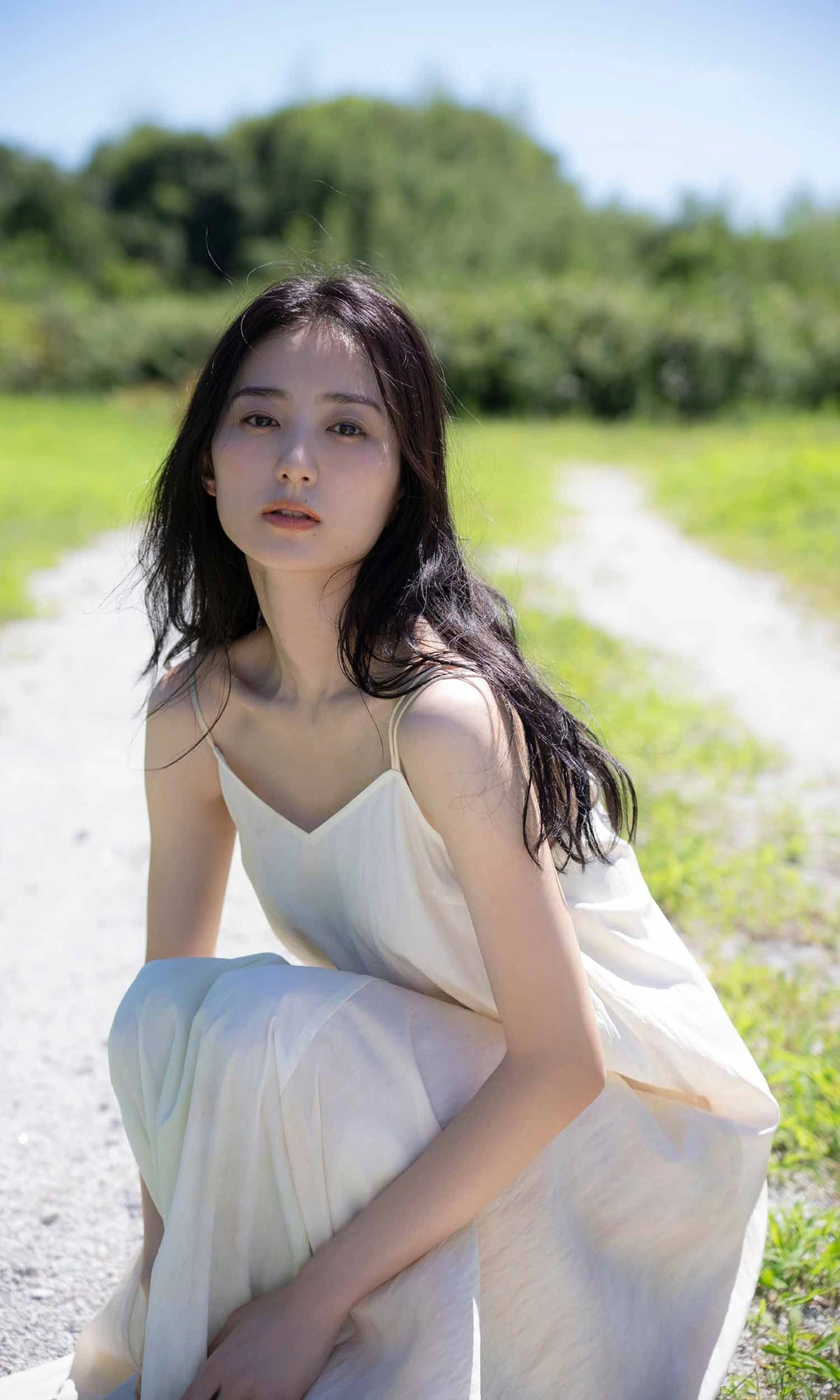 Riho Takada 高田里穂, 写真集 「Eternal Heroine 永遠のヒロイン」 - P84