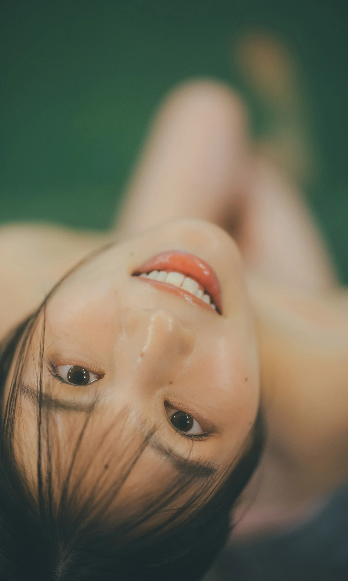 Iori Sagara 相楽伊織, 写真集 「more and more」 - P99