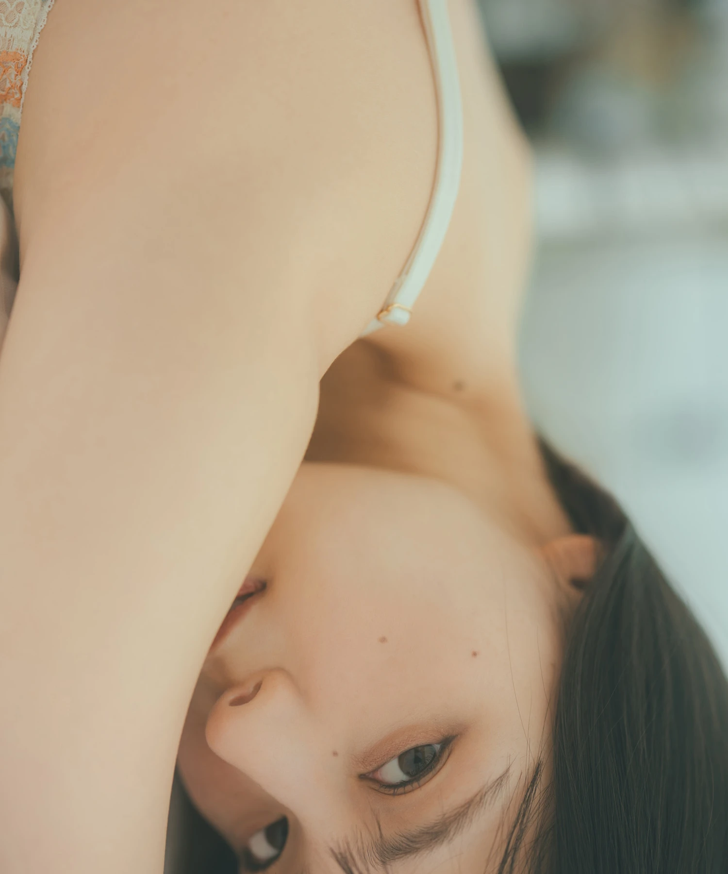 Iori Sagara 相楽伊織, 写真集 「more and more」 - P58