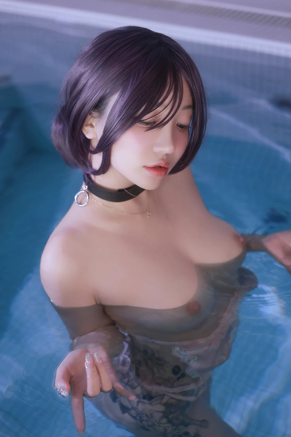 Son Yeeun 손예은, Photobook 「Ignis Girl」 - P49