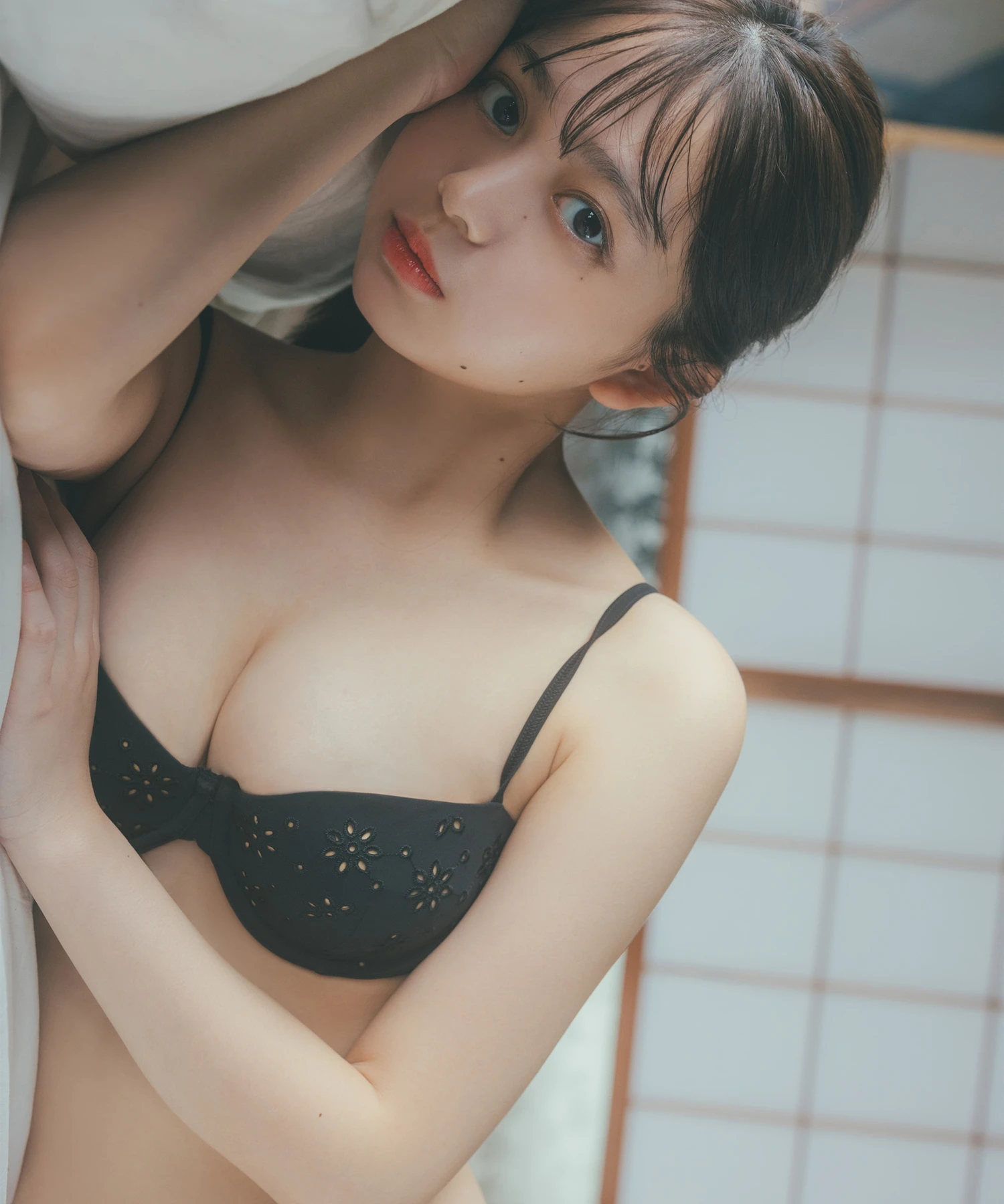 Mai Horai 蓬莱舞, 週プレ Photo Book 「See eye to eye」 - P31