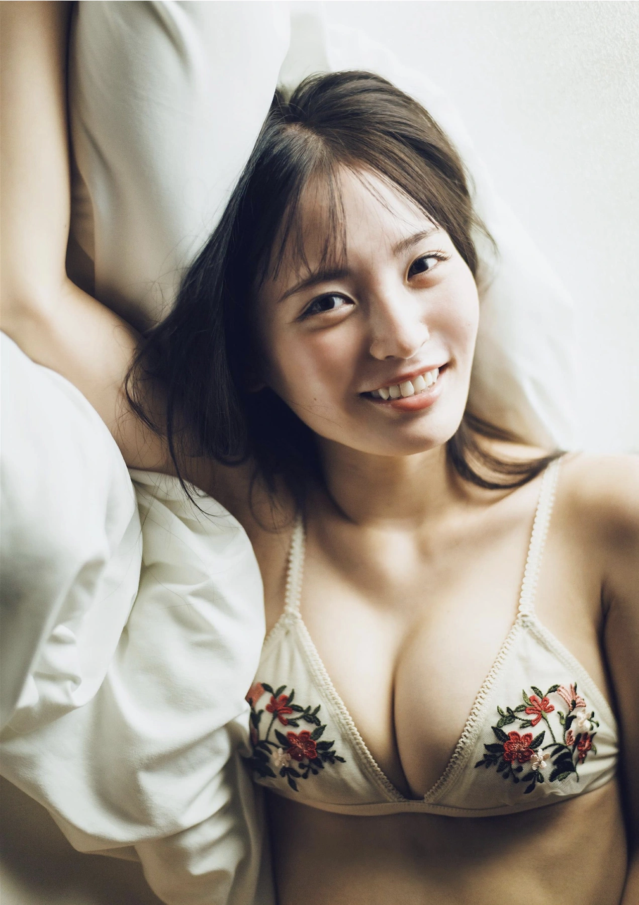 Yura Yura 由良ゆら, PARADE Vol.2 2025秋号 - P11
