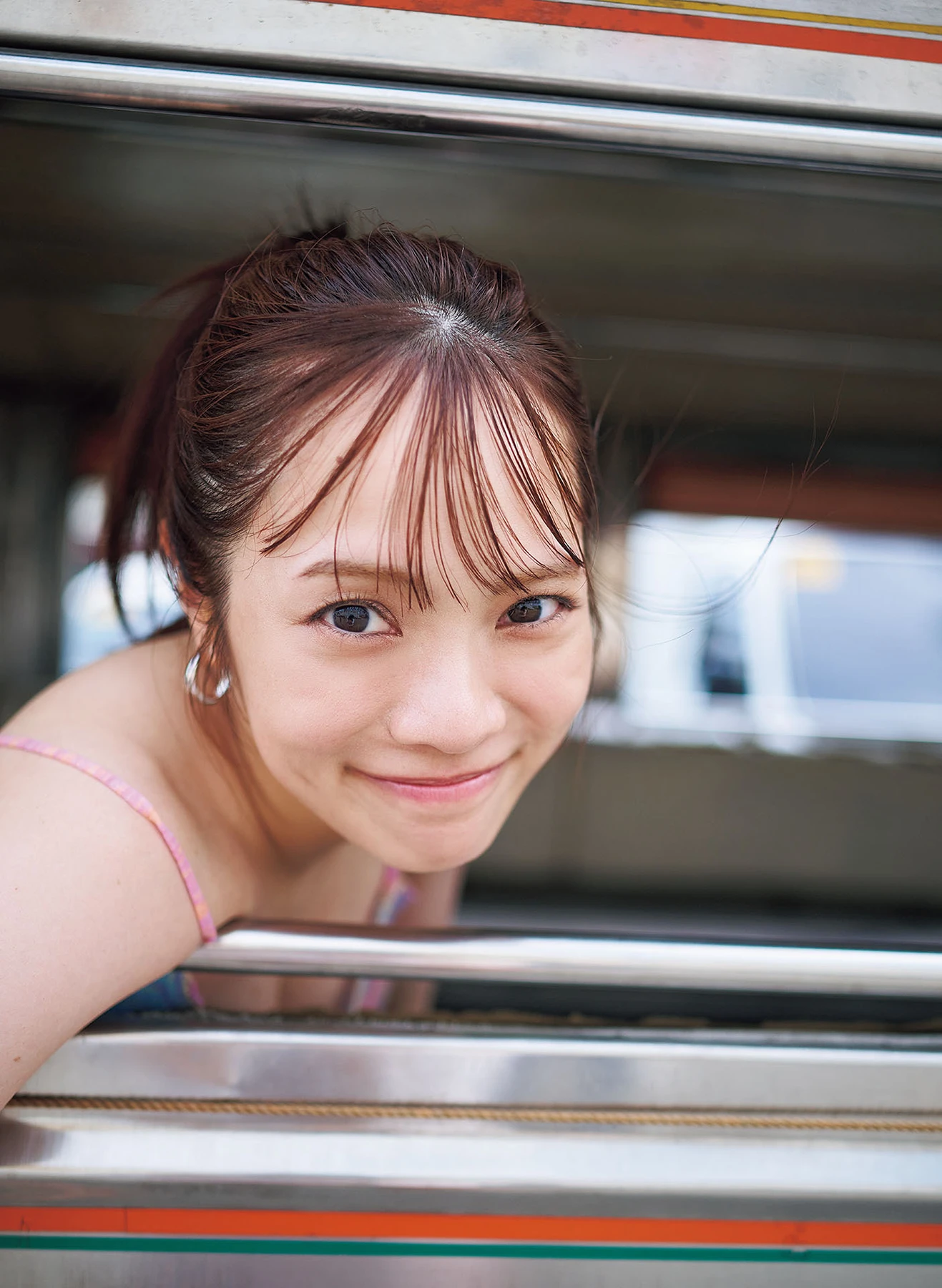Miyata Manamo 宮田愛萌, 1st写真集 「Lilas」 特別アザーカット付き版 - P99