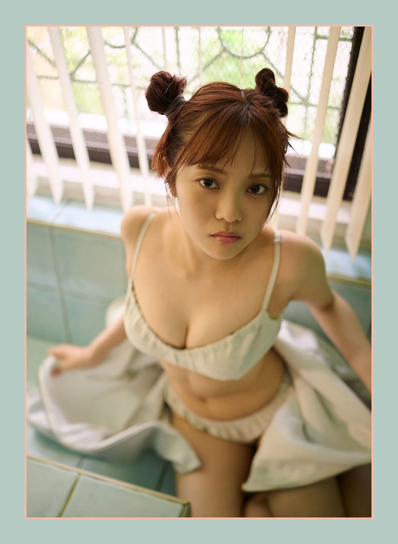 Miyata Manamo 宮田愛萌, 1st写真集 「Lilas」 特別アザーカット付き版 - P148
