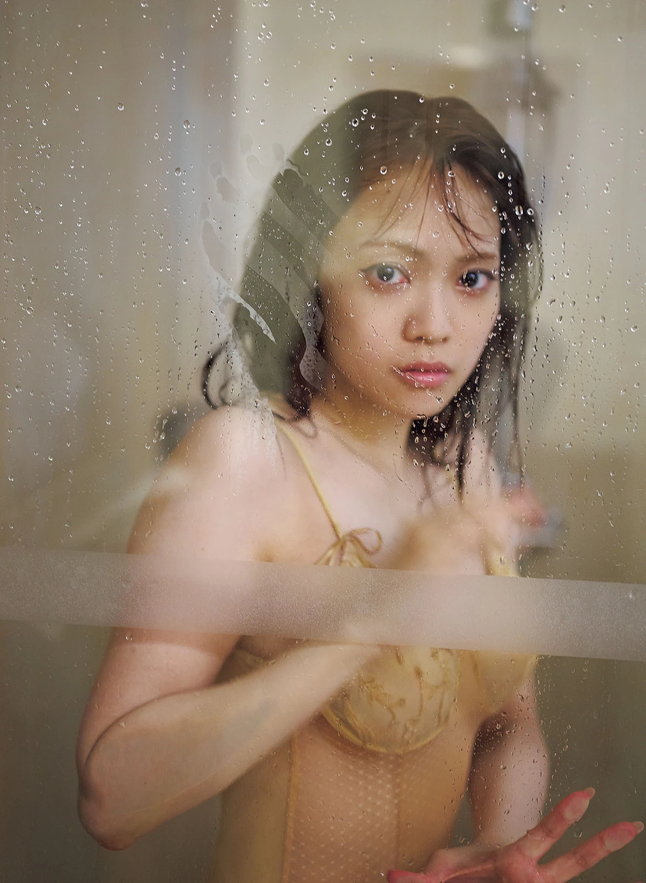 Miyata Manamo 宮田愛萌, 1st写真集 「Lilas」 特別アザーカット付き版 - P29