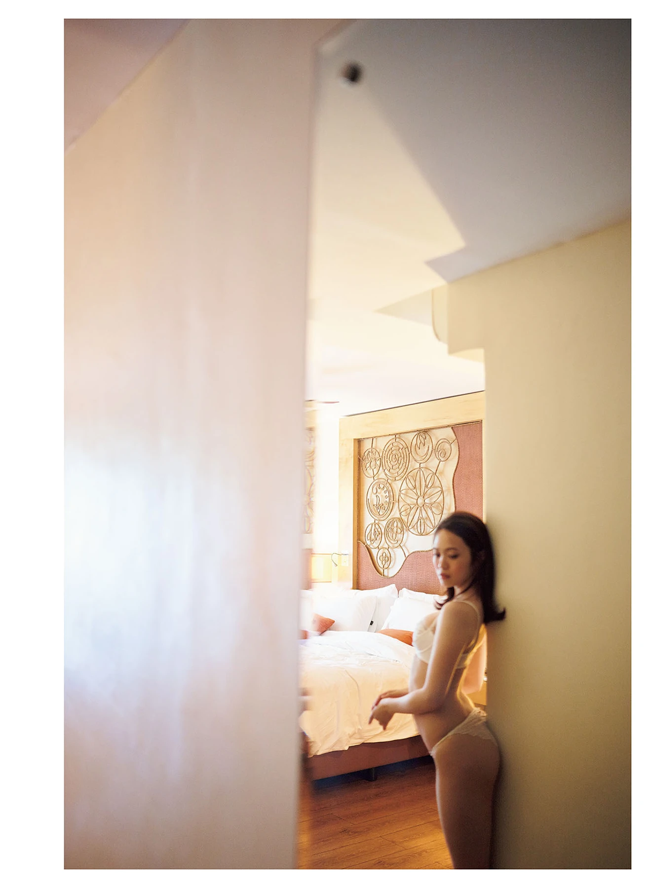 Miyata Manamo 宮田愛萌, 1st写真集 「Lilas」 特別アザーカット付き版 - P34