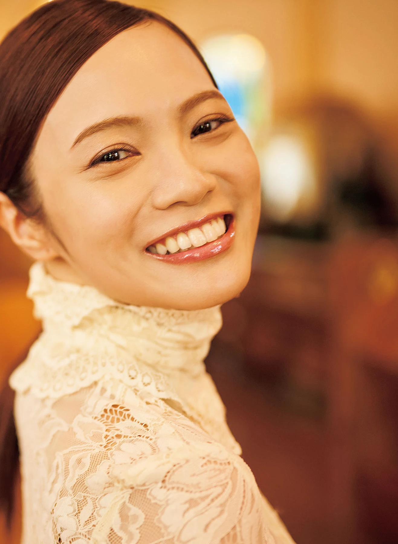 Miyata Manamo 宮田愛萌, 1st写真集 「Lilas」 特別アザーカット付き版 - P49