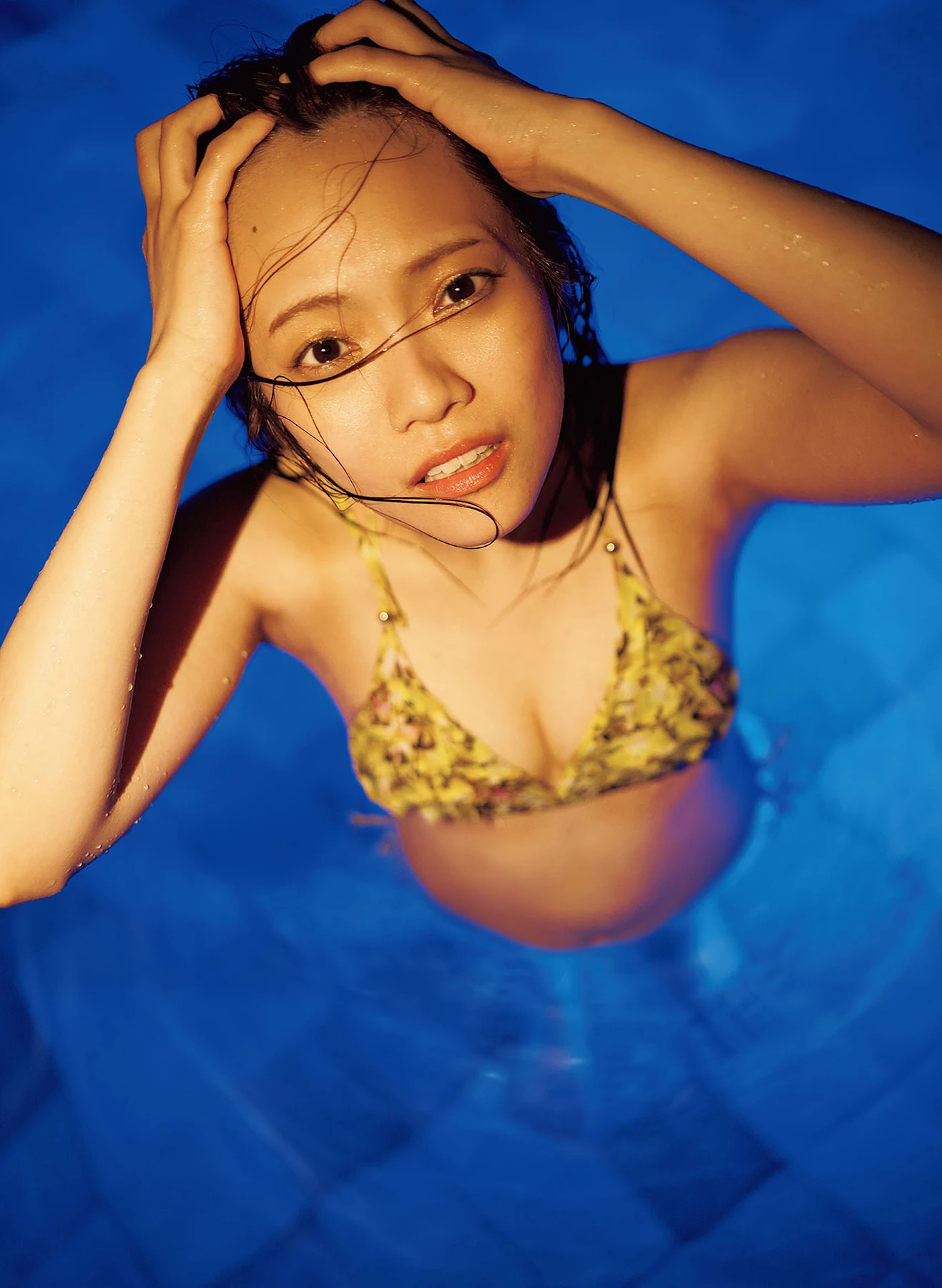 Miyata Manamo 宮田愛萌, 1st写真集 「Lilas」 特別アザーカット付き版 - P67