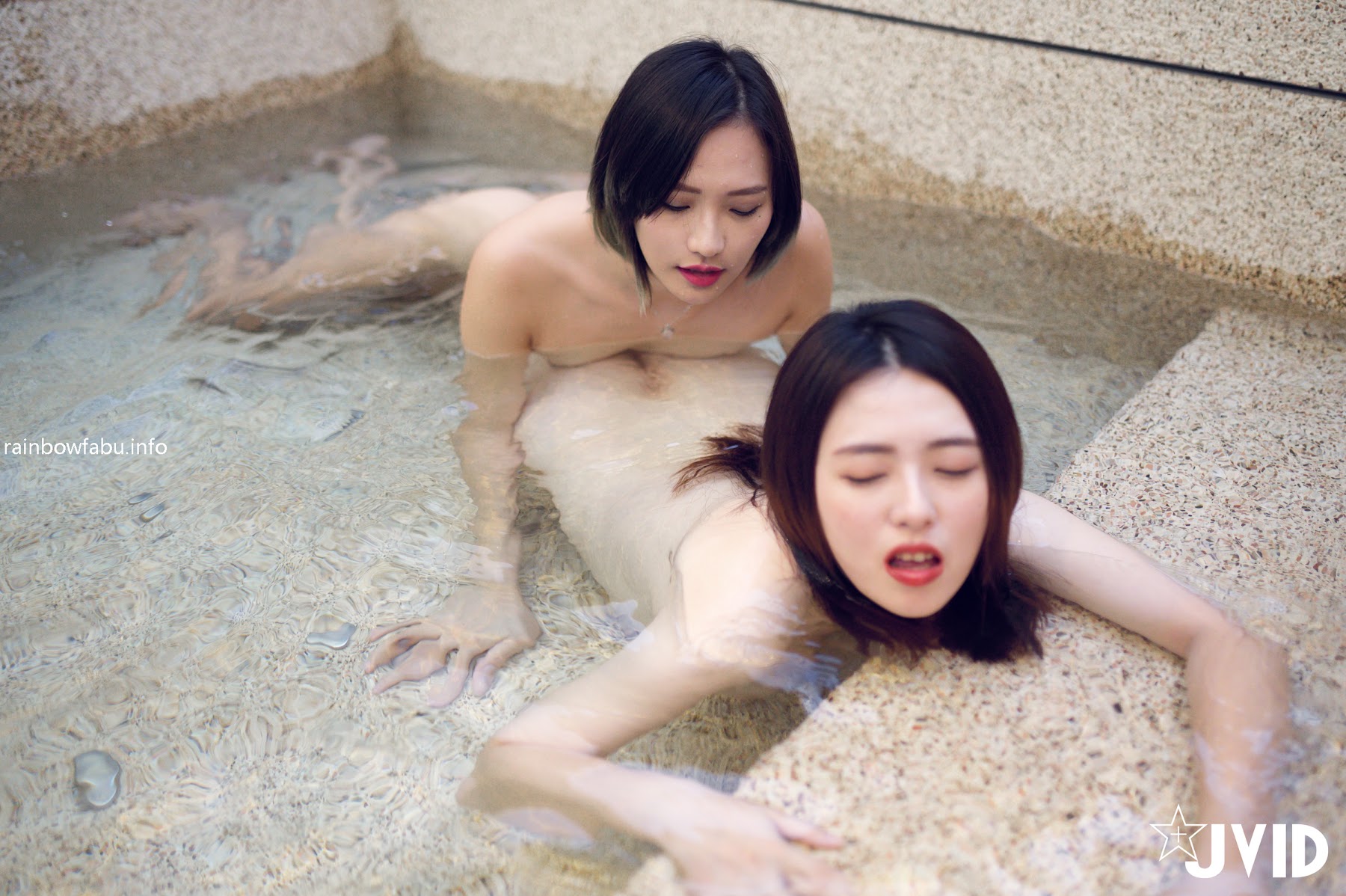 [JVID] Mio米歐 & 黏黏 – 【全裸無碼】雙巨乳的誘惑，黏黏跟老闆怎麼了 - P10