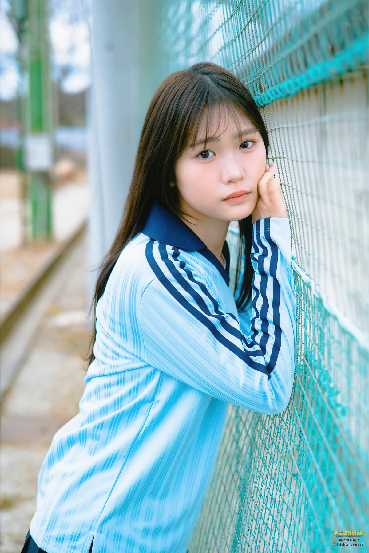 尾茂井奏良・太田しずく, Young Magazine 2026 No.18 (ヤングマガジン 2026年18号) - P15