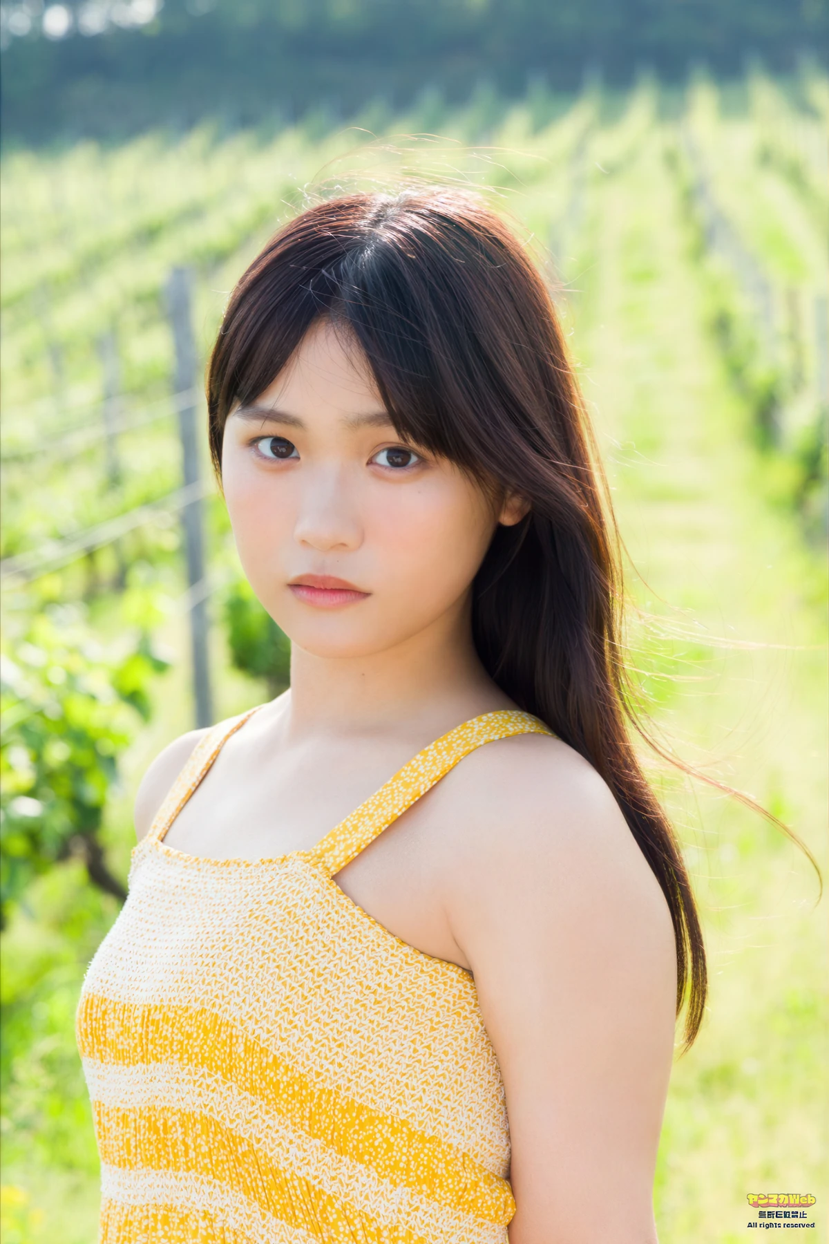 尾茂井奏良・太田しずく, Young Magazine 2026 No.18 (ヤングマガジン 2026年18号) - P23