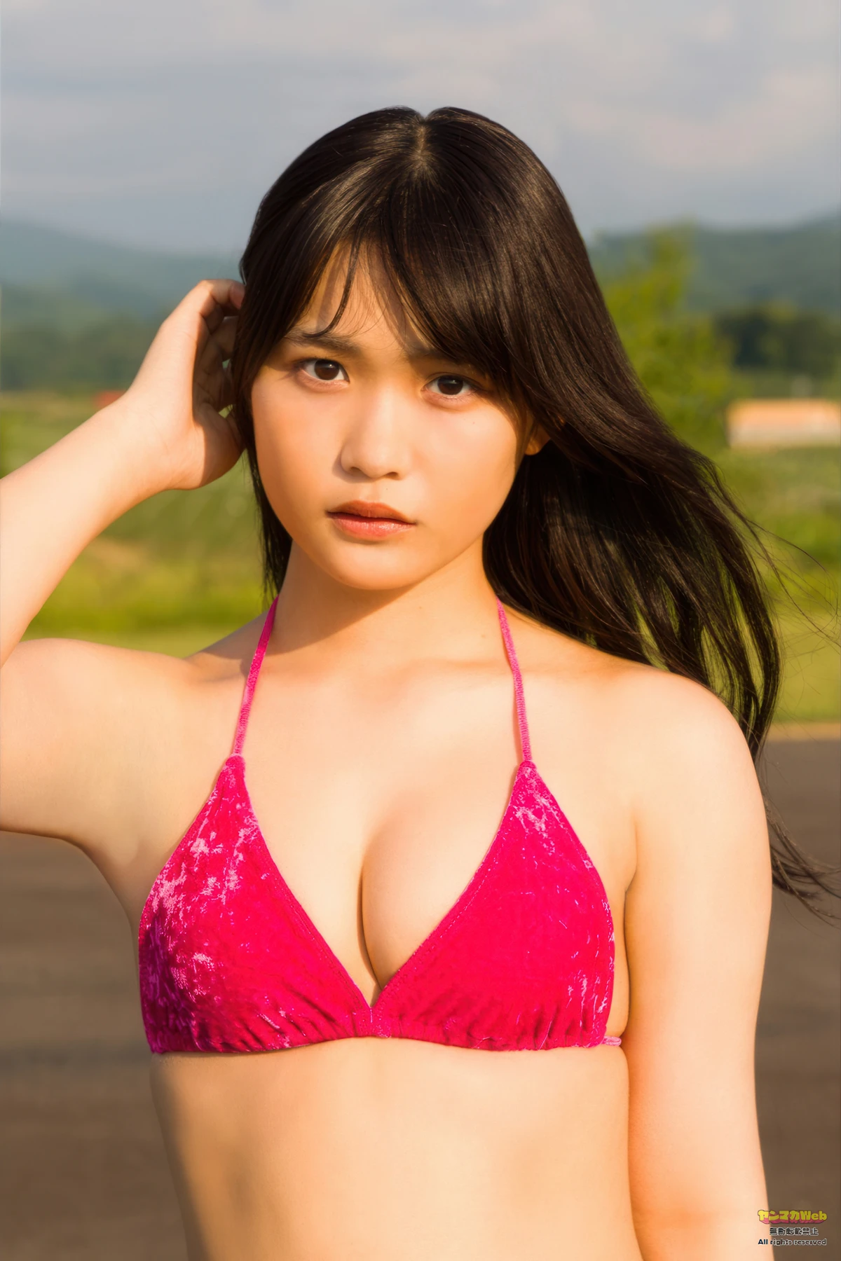 尾茂井奏良・太田しずく, Young Magazine 2026 No.18 (ヤングマガジン 2026年18号) - P30