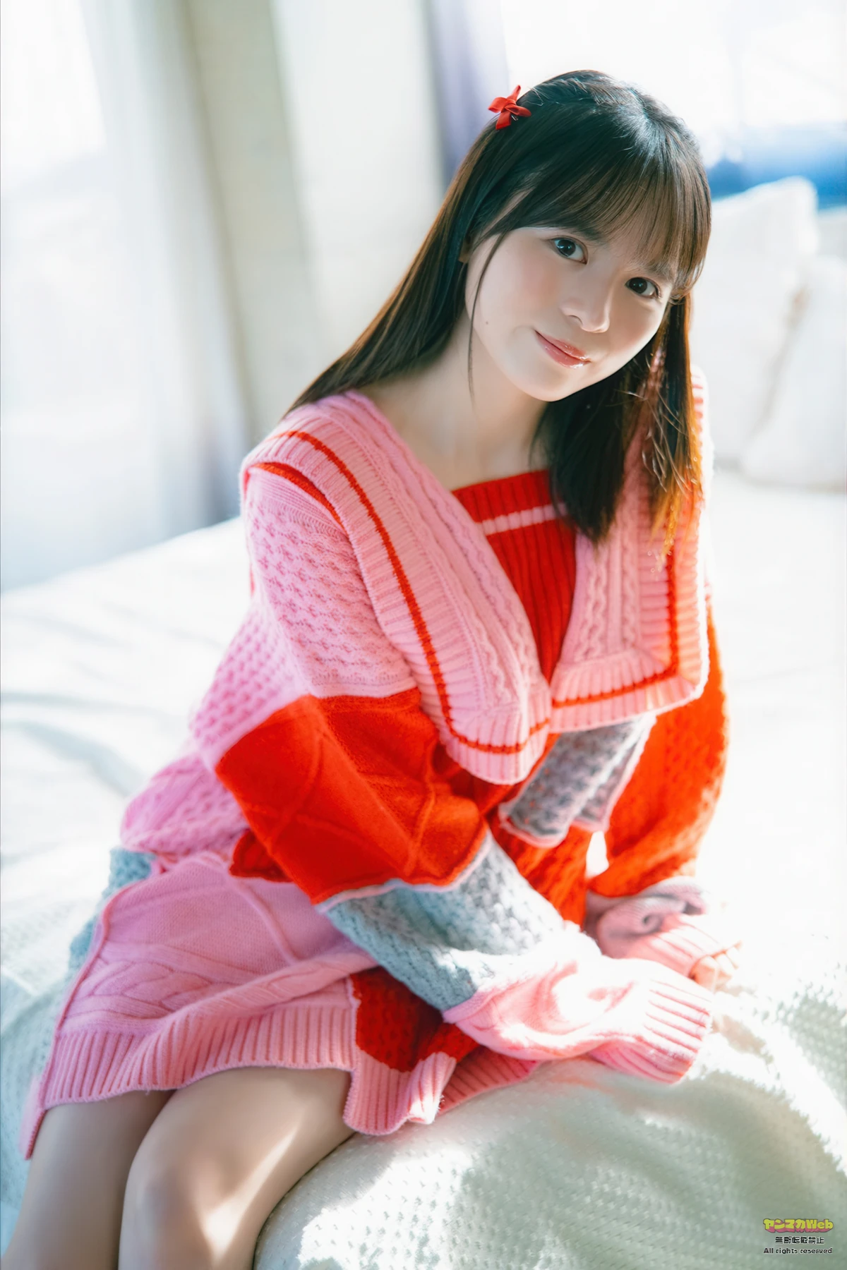 尾茂井奏良・太田しずく, Young Magazine 2026 No.18 (ヤングマガジン 2026年18号) - P43