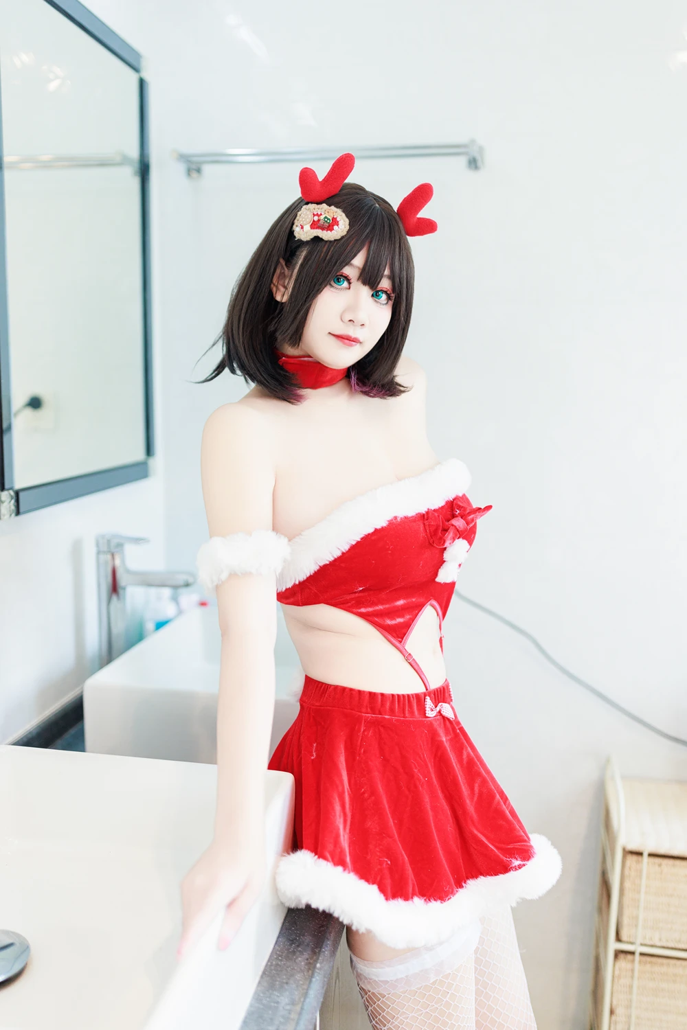 Cosplay 阿雪雪 – 圣诞居家 - P20