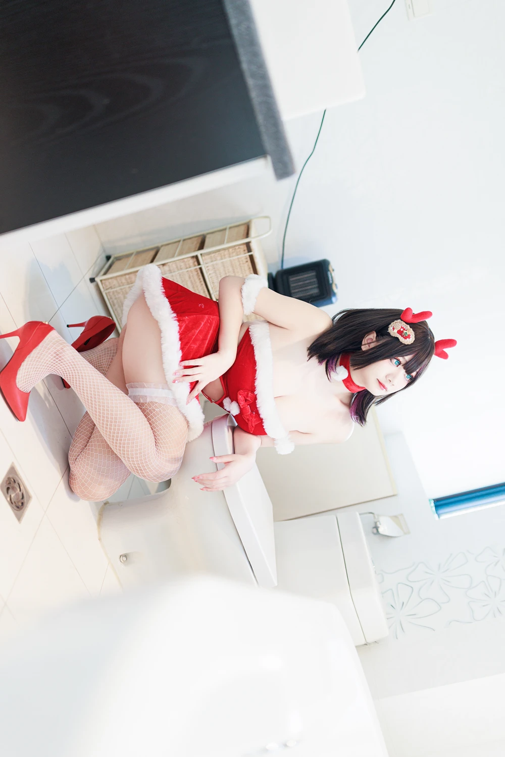 Cosplay 阿雪雪 – 圣诞居家 - P5