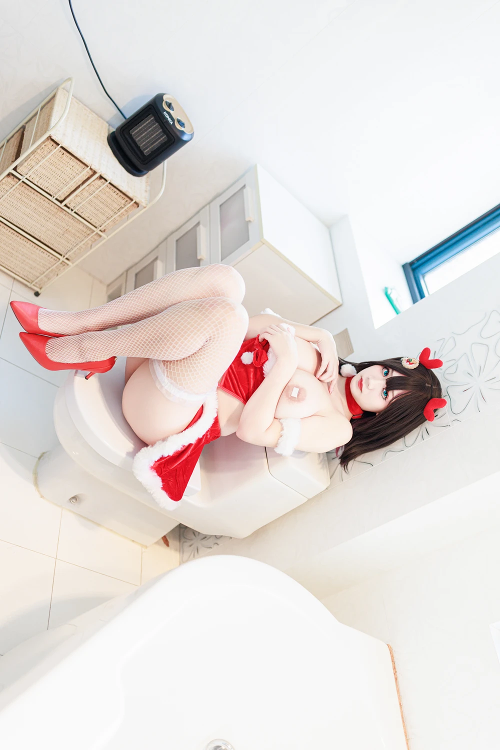 Cosplay 阿雪雪 – 圣诞居家 - P75