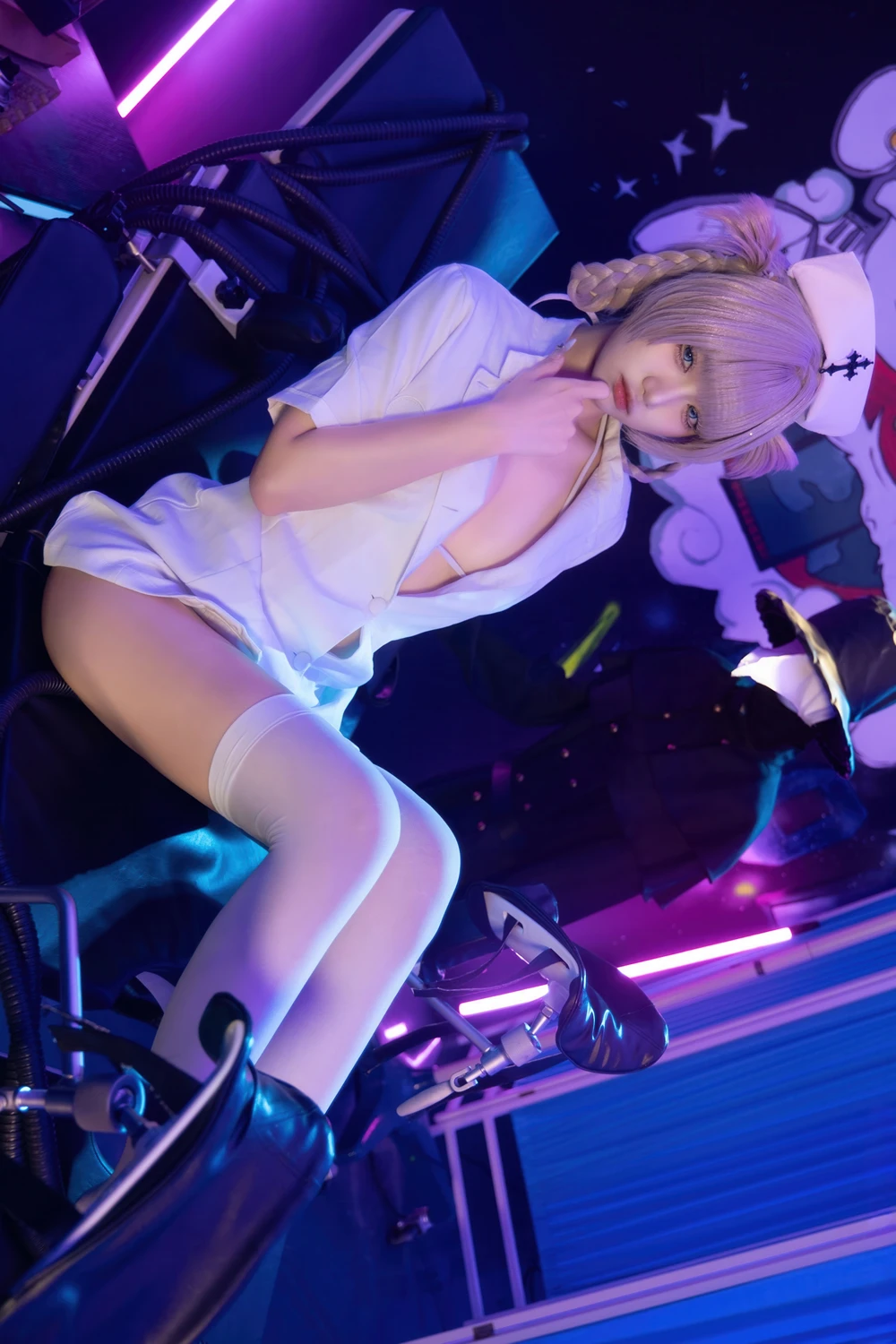 Cosplay 柒柒要乖哦 – 彻夜之歌 护士服小荠 - P66