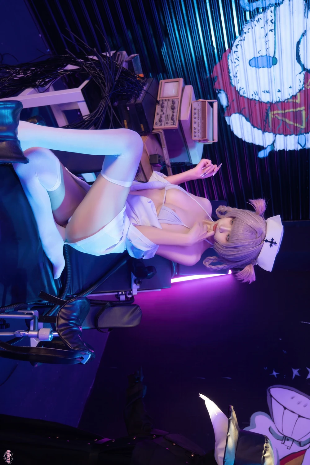 Cosplay 柒柒要乖哦 – 彻夜之歌 护士服小荠 - P70