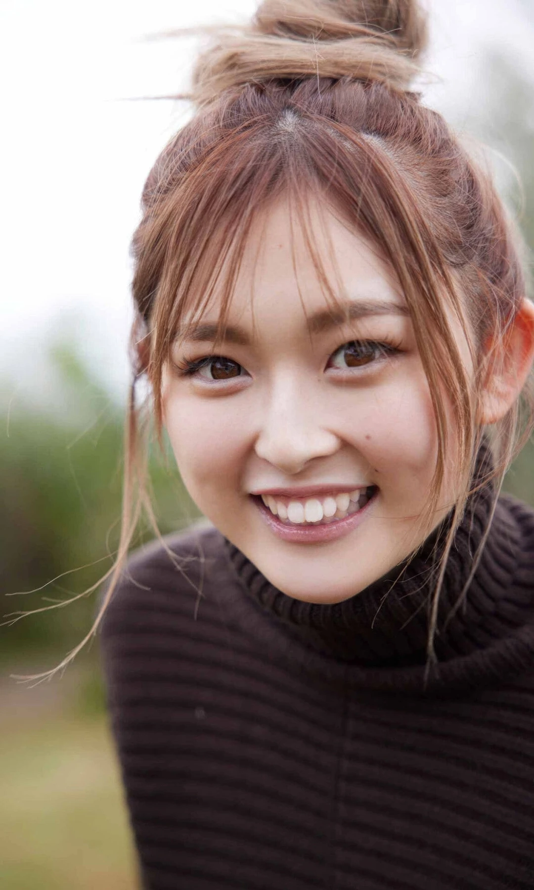 Yuuchami ゆうちゃみ, 週プレ Photo Book 「ギャルと清楚の二刀流！！」 - P2