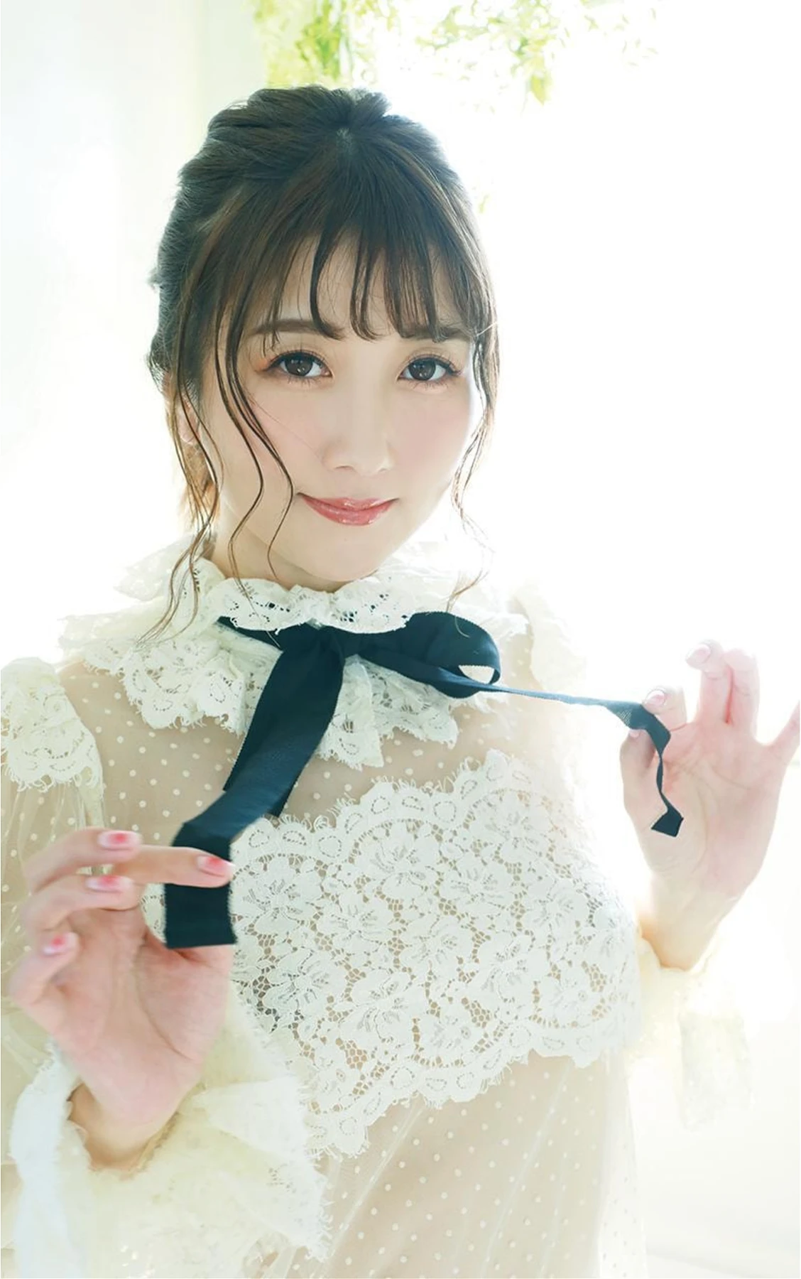 Hibiki Otsuki 大槻ひびき, 写真集 「おやすみフィクション」 - P21