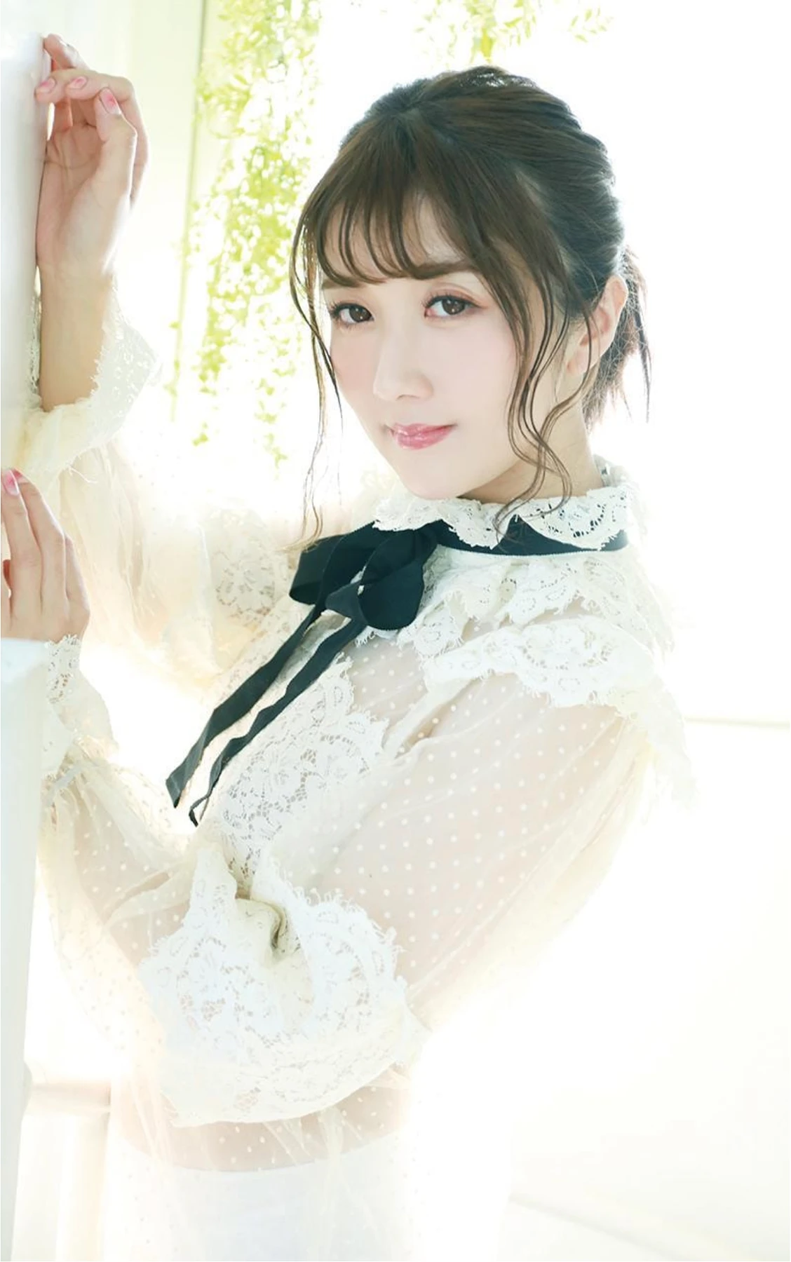 Hibiki Otsuki 大槻ひびき, 写真集 「おやすみフィクション」 - P22
