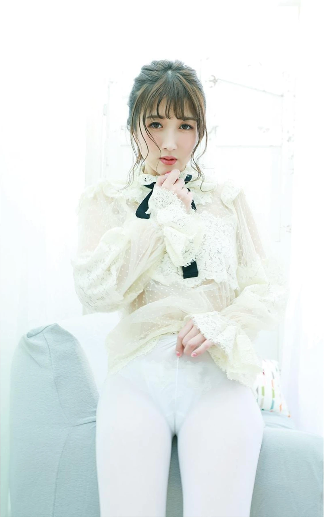 Hibiki Otsuki 大槻ひびき, 写真集 「おやすみフィクション」 - P26