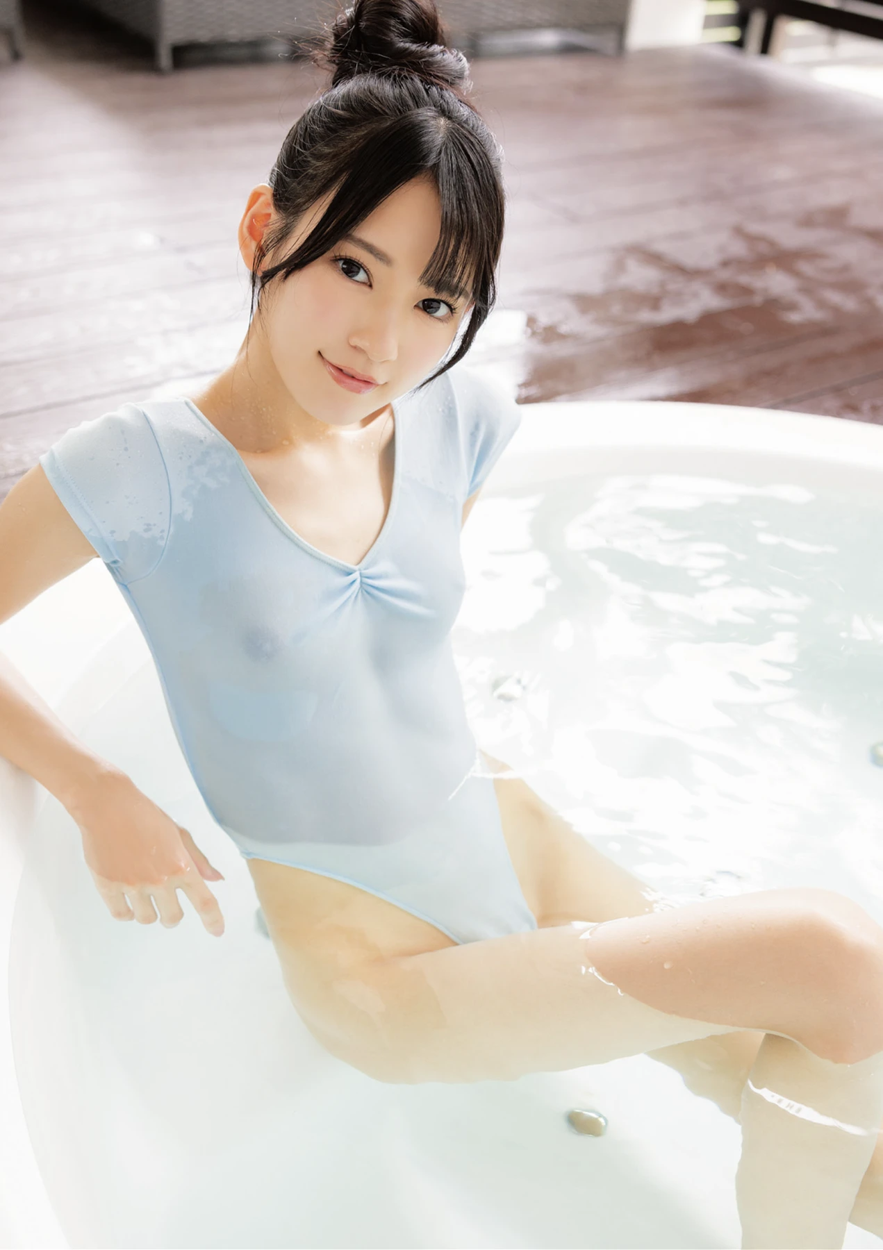 Umi Yatsugake 八掛うみ, アサ芸SEXY女優写真集 「She Loves You」 - P92