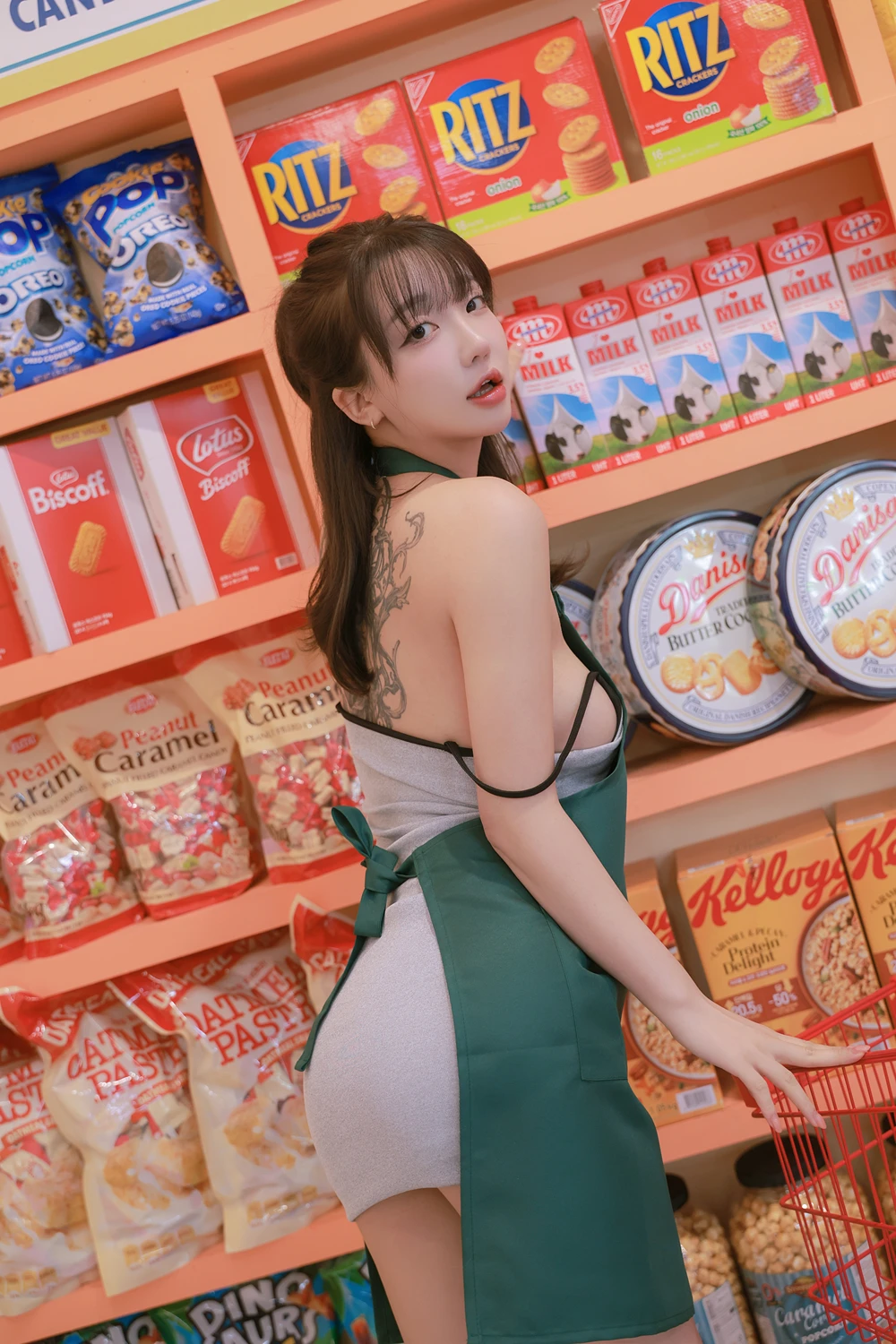 Son Yeeun 손예은 – Photobook 「Night Shift」 - P29
