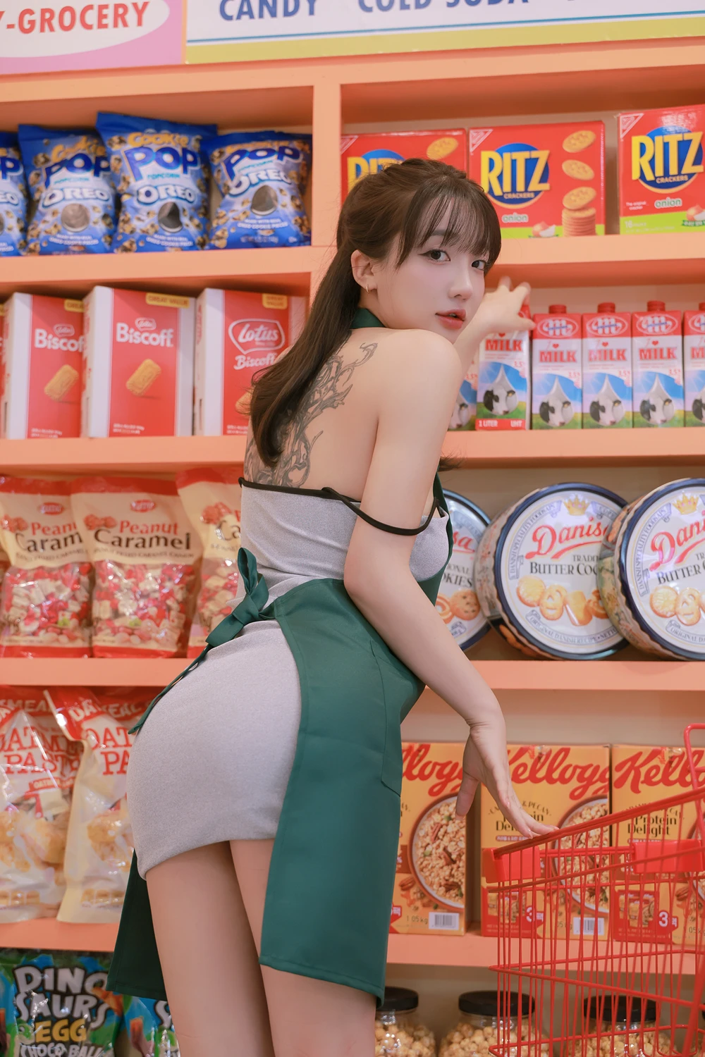 Son Yeeun 손예은 – Photobook 「Night Shift」 - P30